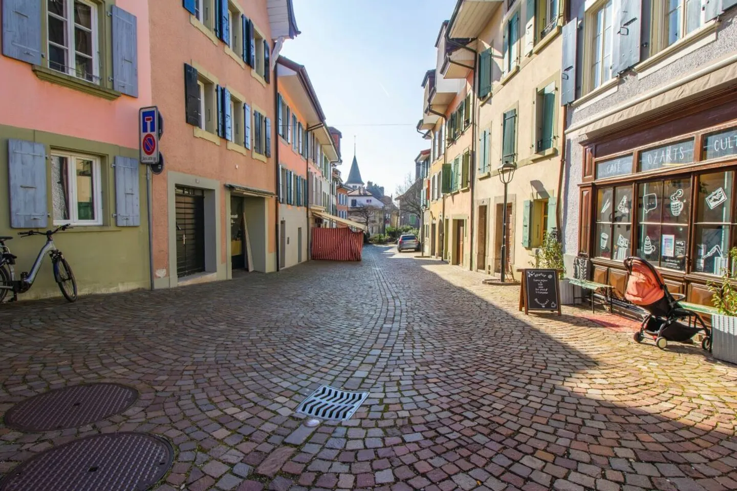 Incantevole duplex ristrutturato nel cuore del borgo storico di Lutry - Foto 2 di 7