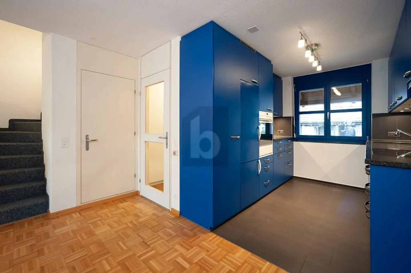 Renovierte Wohnung mit Balkon - Foto 3 von 6