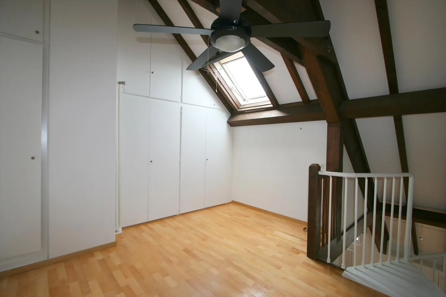 Il Carougeois - Appartamento mansardato di 3 stanze con camino - Foto 5 di 7