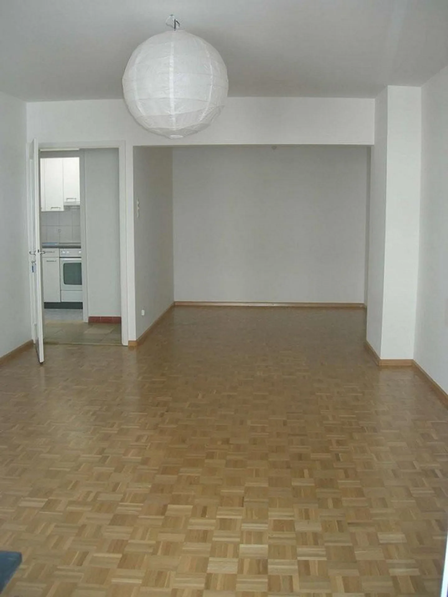Appartement spacieux de 2 pièces cherche nouveau locataire ! - Photo 2 sur 5