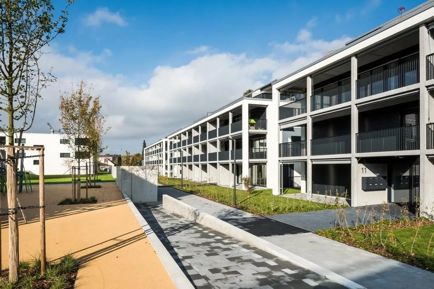 Appartamento moderno di 2,5 stanze con grande balcone - Foto 1 di 9