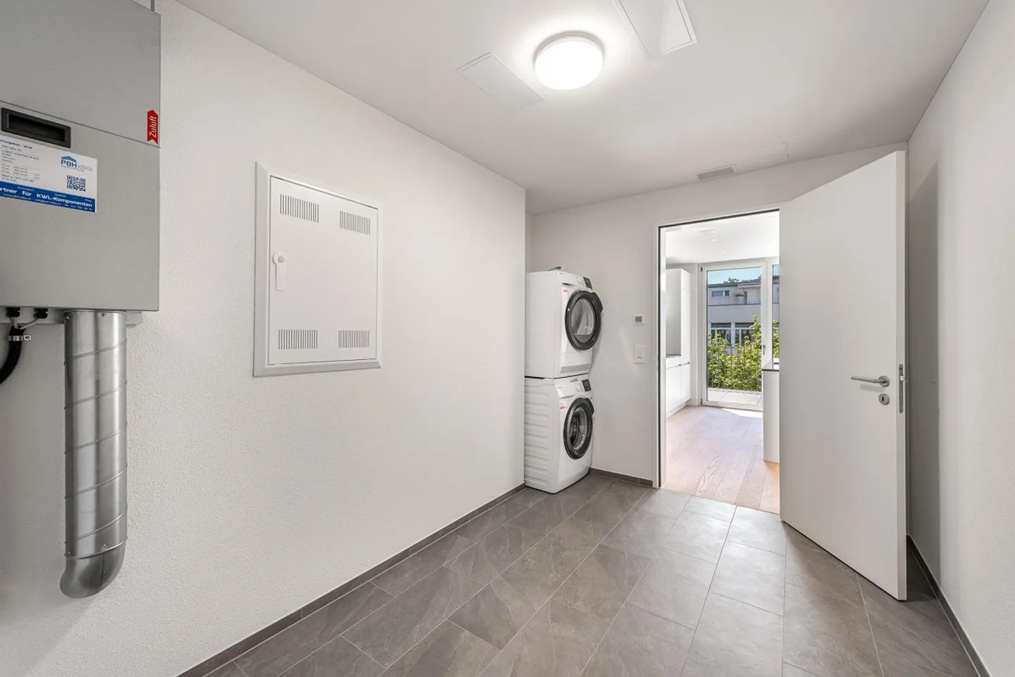 3.5 Room Apartment in Zurich - Photo 7 of 9