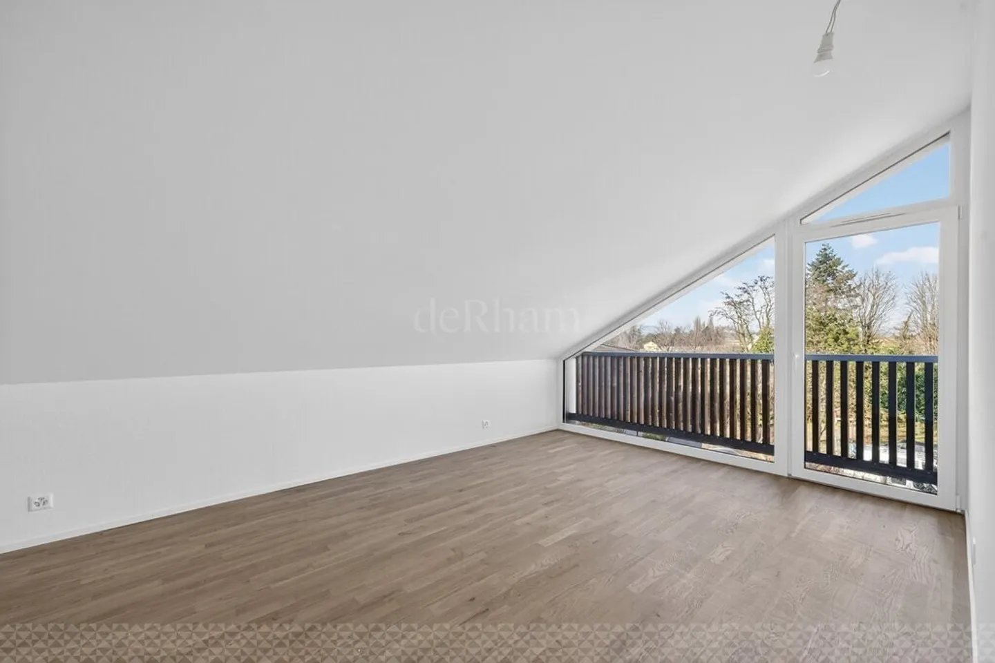 Charming 2.5 rooms, new - Photo 4 of 5