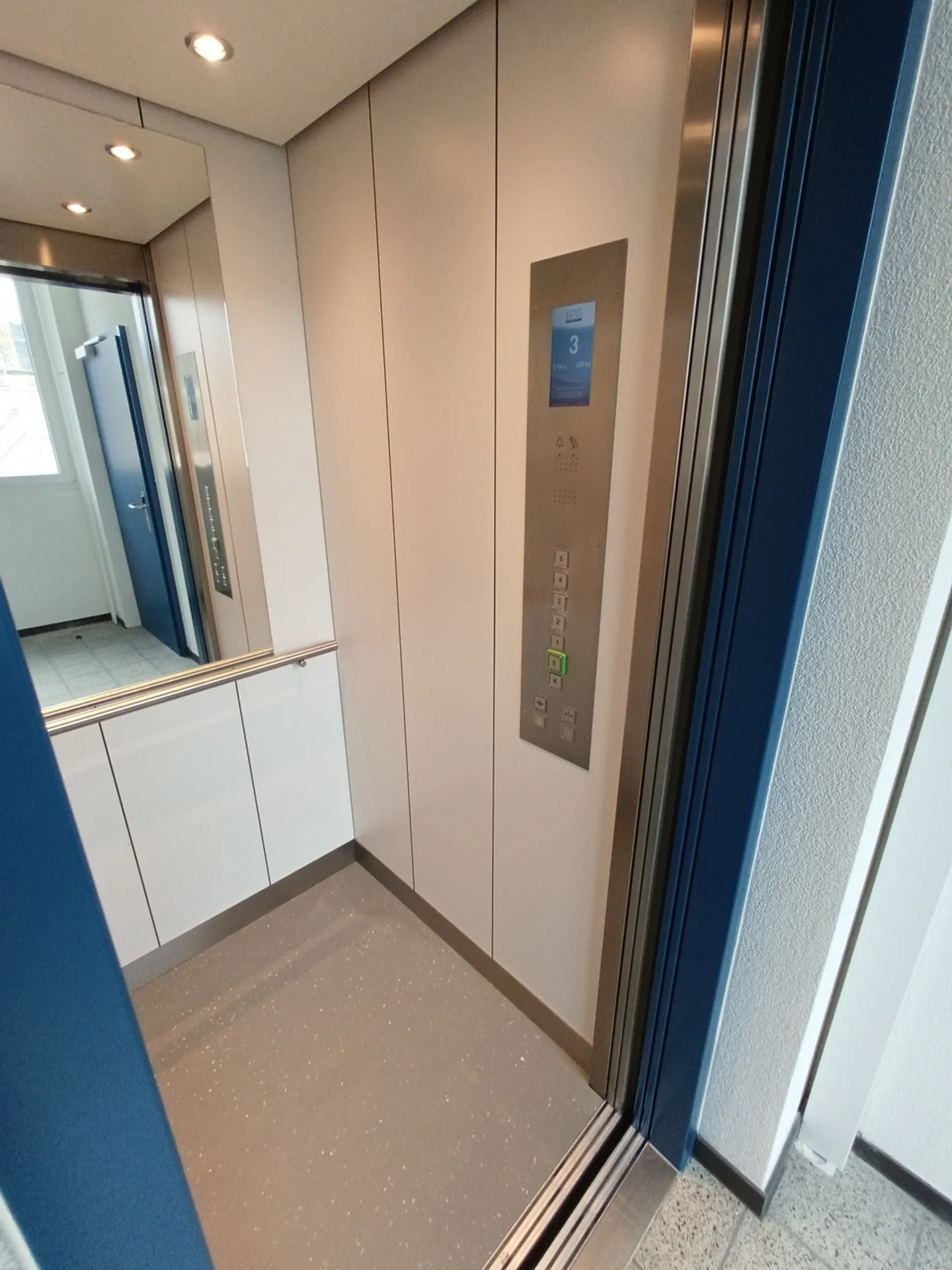 Gewerbe- Lagerflächen zu vermieten 800 - 6800 m2  - Foto 9 von 14