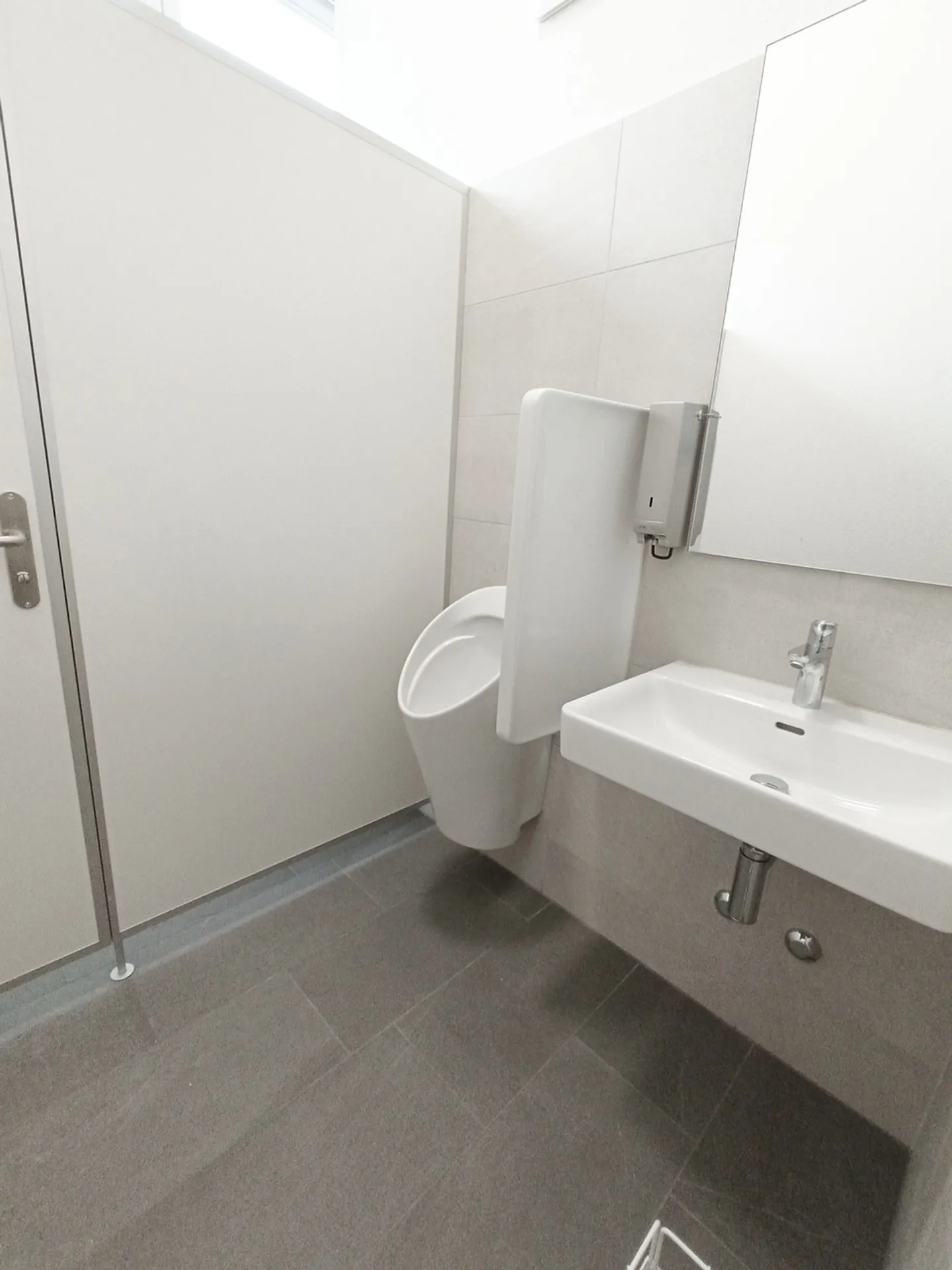 Gewerbe- Lagerflächen zu vermieten 800 - 6800 m2  - Foto 14 von 14