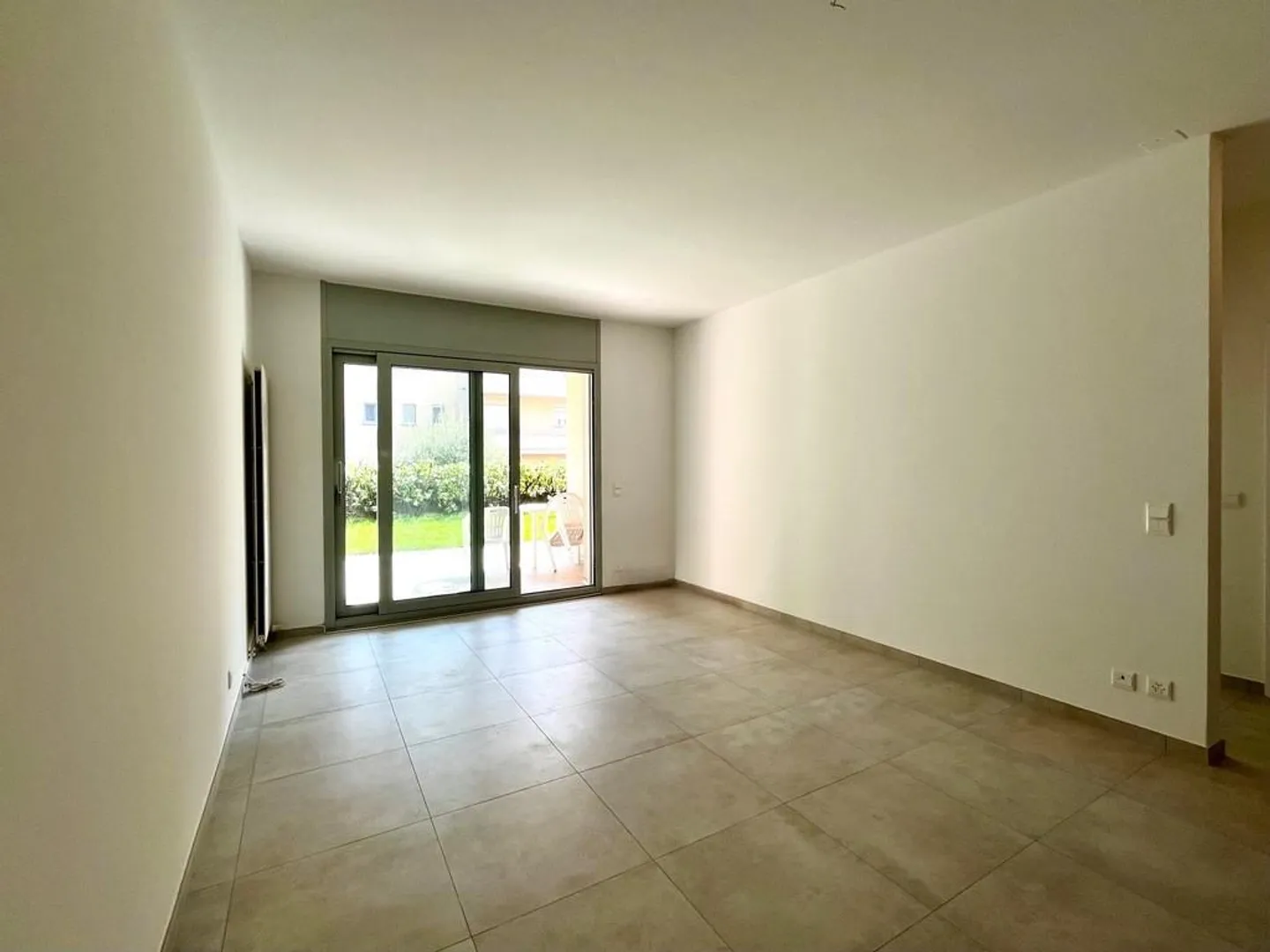LUGANO - 2.5 Zimmer Wohnung zur Miete mit Garten - Foto 3 von 11