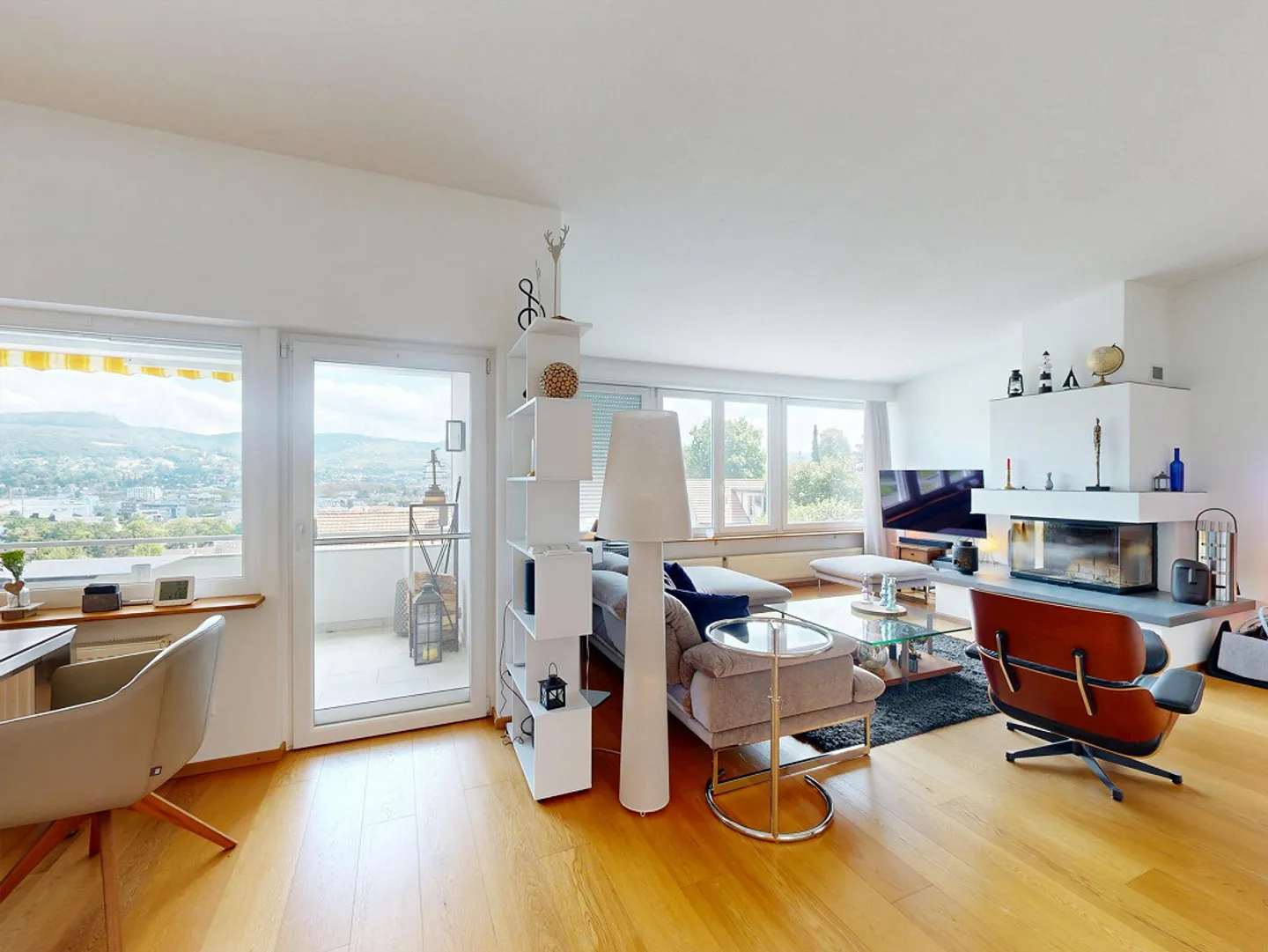 Maison avec un appartement séparé et une vue imprenable - Photo 5 sur 19