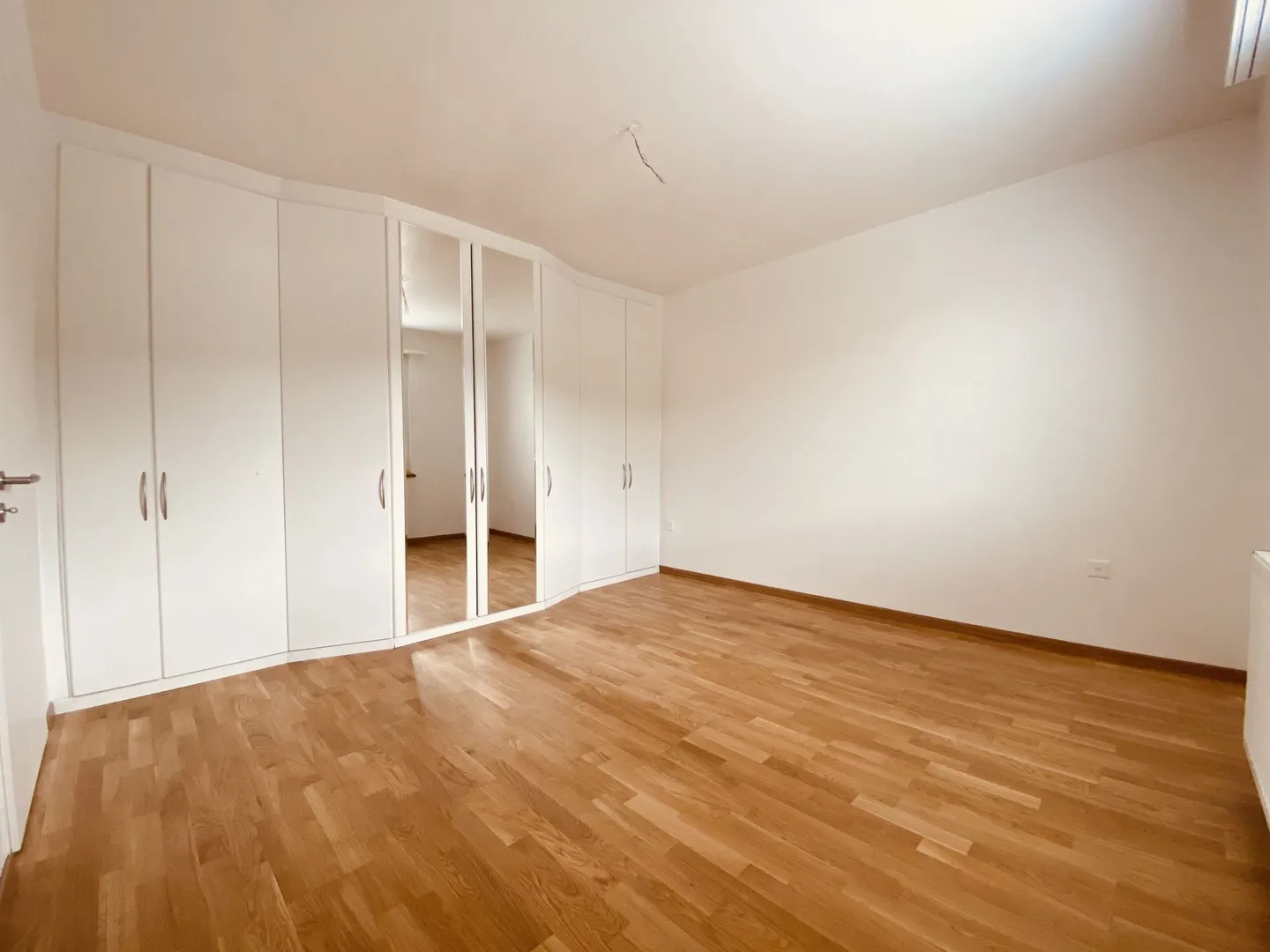 Maison rénovée de 4,5 pièces avec patio et cave - Idéal pour les célibataires, les couples ou les petites familles - Photo 9 sur 12