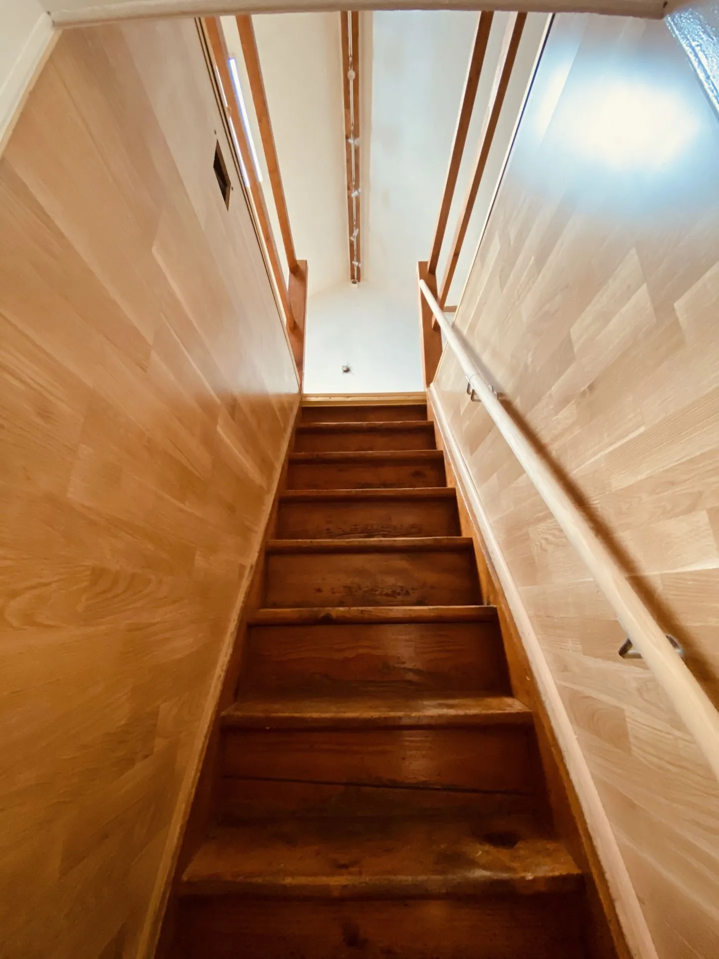 Maison rénovée de 4,5 pièces avec patio et cave - Idéal pour les célibataires, les couples ou les petites familles - Photo 6 sur 12