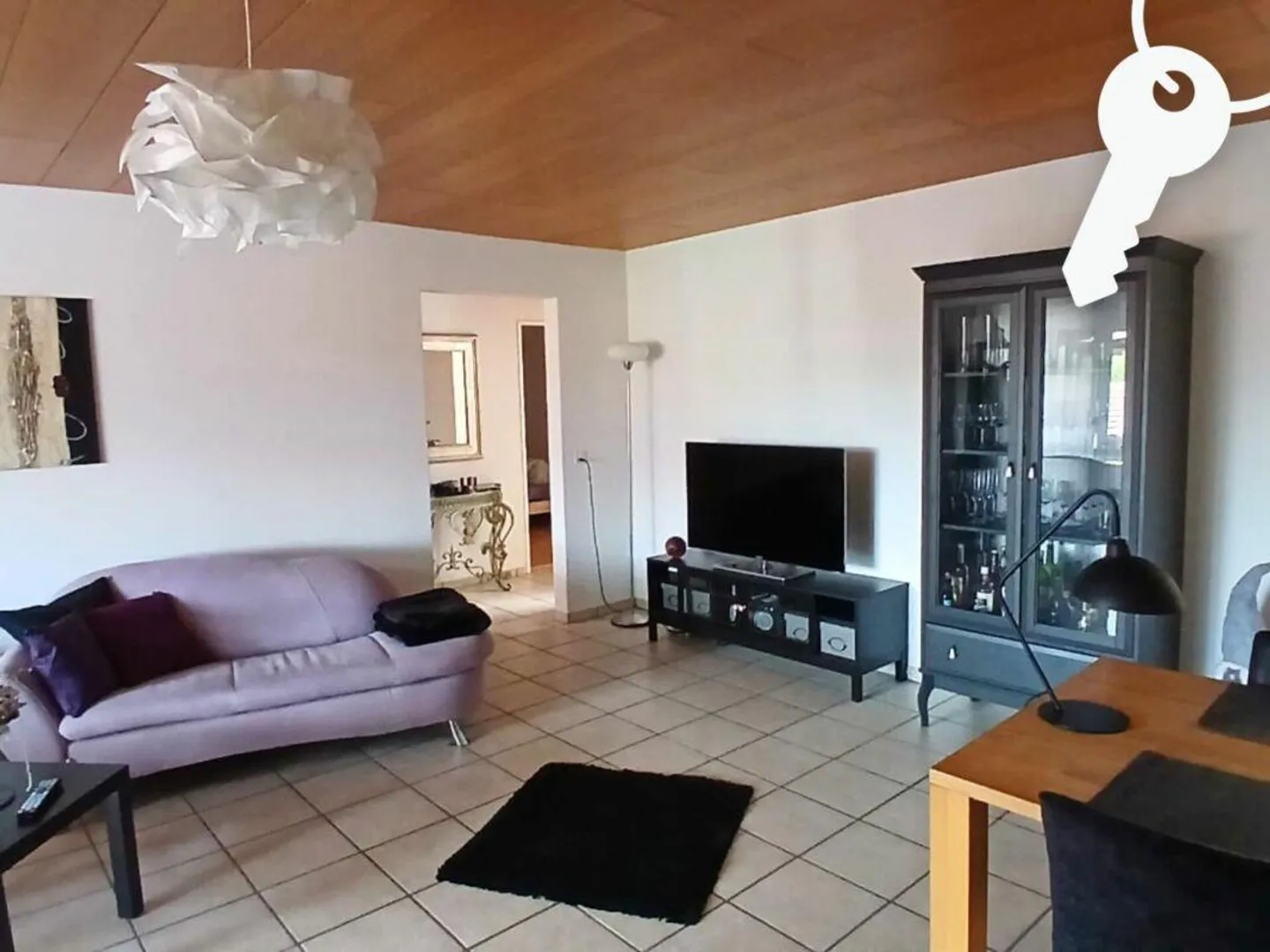 Appartement mansardé de 3,5 pièces confortable dans un emplacement calme en bordure de forêt - Photo 3 sur 14