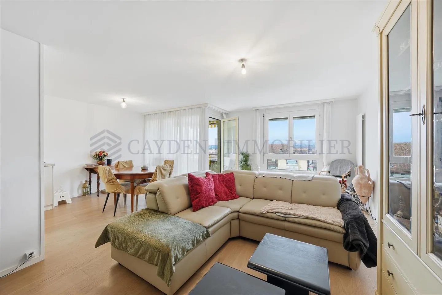 Advantage Casatax! Beautiful 4-room apartment with a clear view of the Jura - Photo 3 of 8