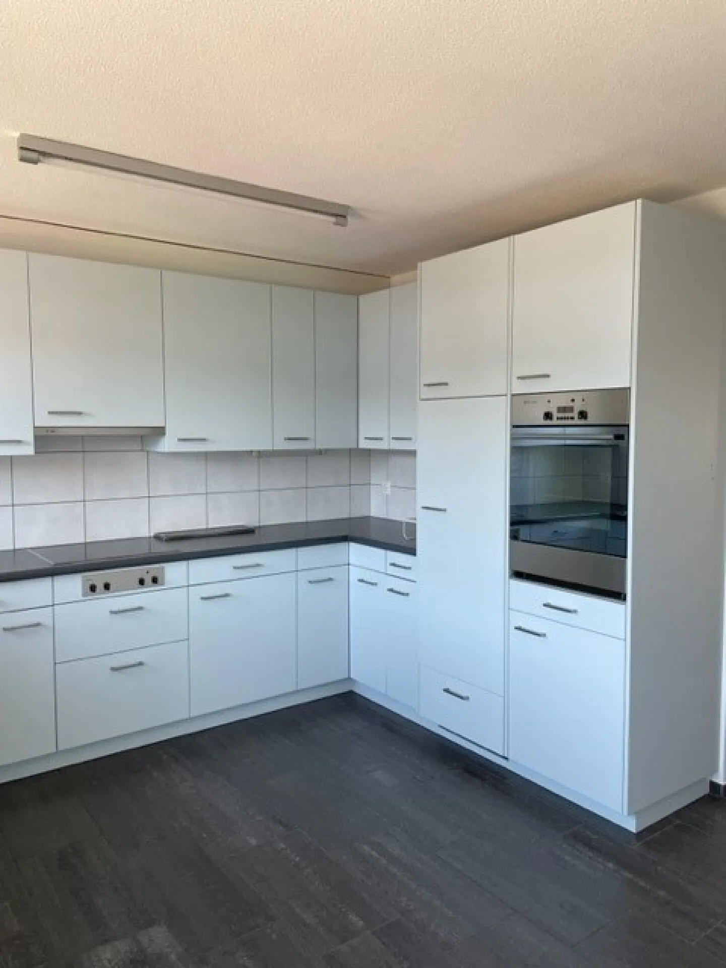 Charmante Wohnung mit Balkon - Foto 3 von 8