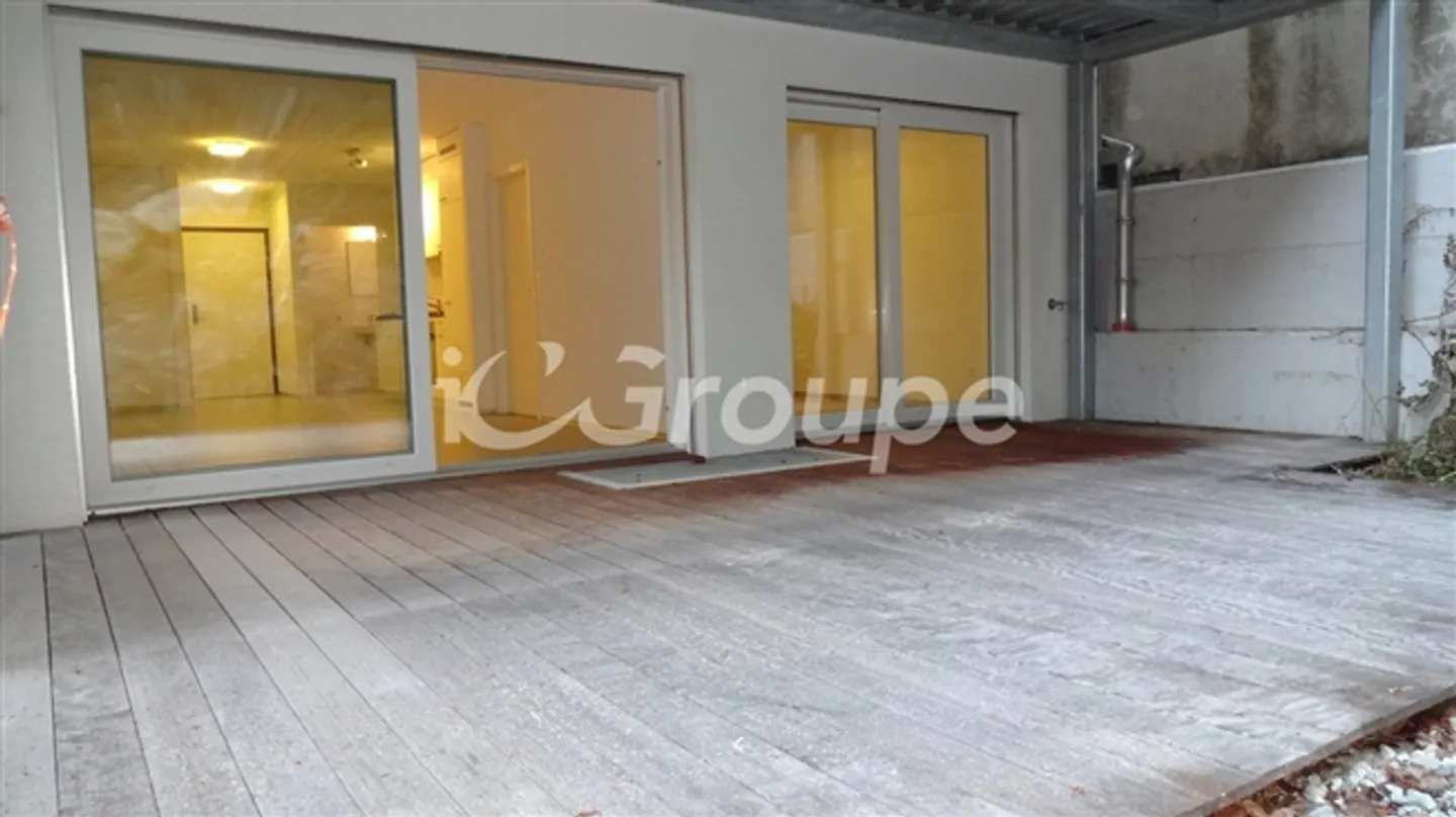 Magnifique appartement de 2,5 pièces au rez-de-chaussée - Photo 6 sur 9