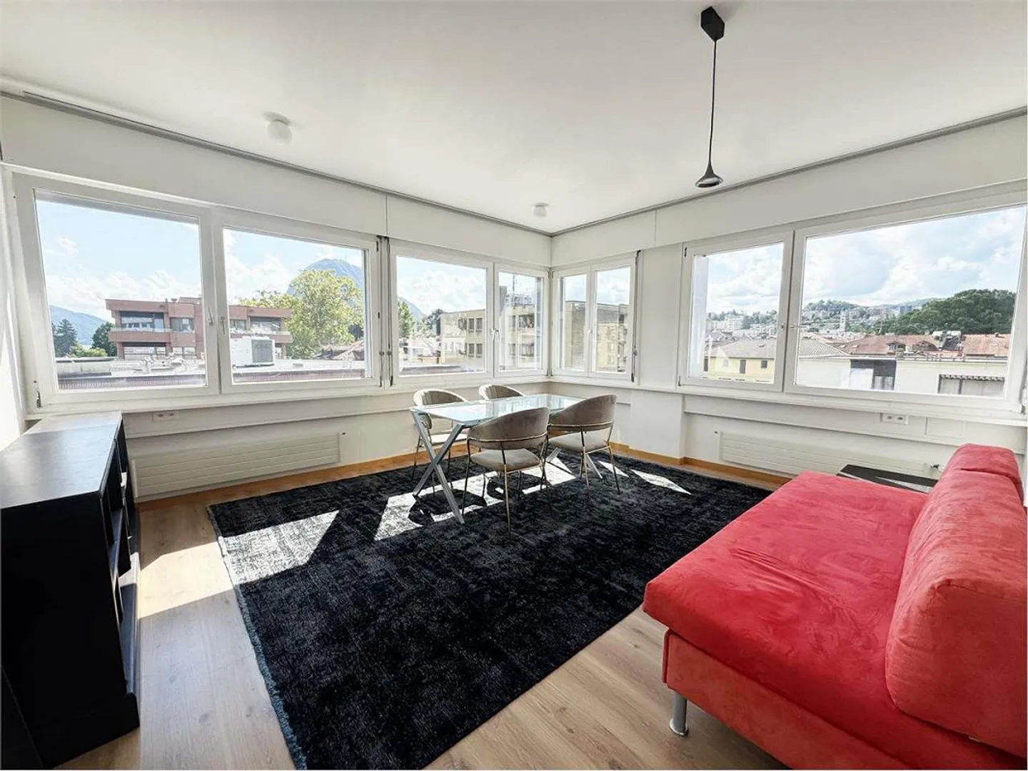 Appartamento 2,5 locali arredato nel centro di Lugano, zona Elvetico - Foto 1 di 4