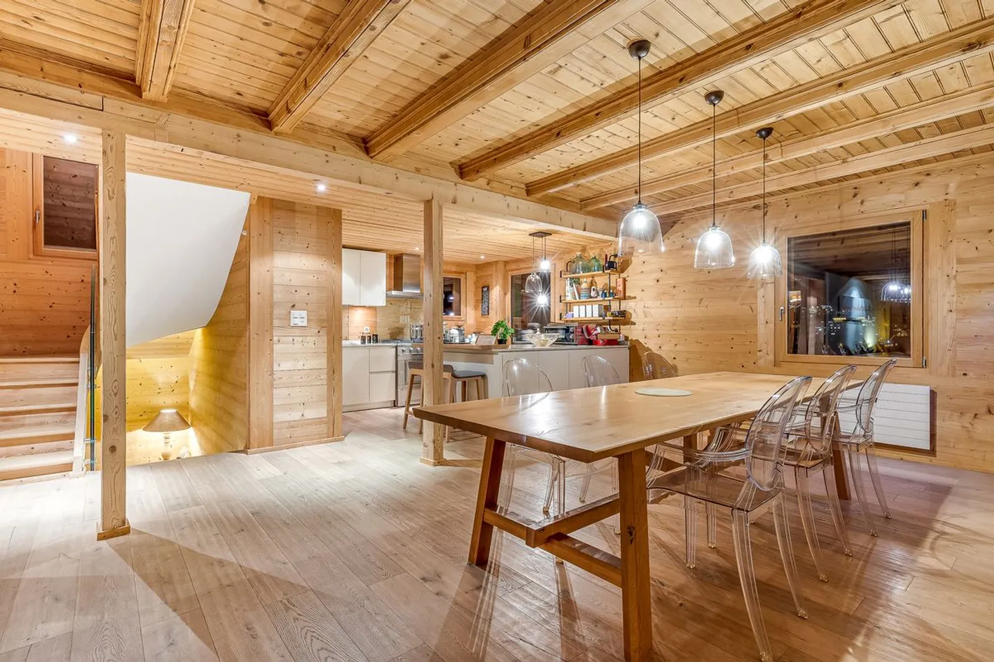 A Rare Opportunity in Chesières-Villars: The Perfect Blend of Style and Serenity - Photo 11 of 13