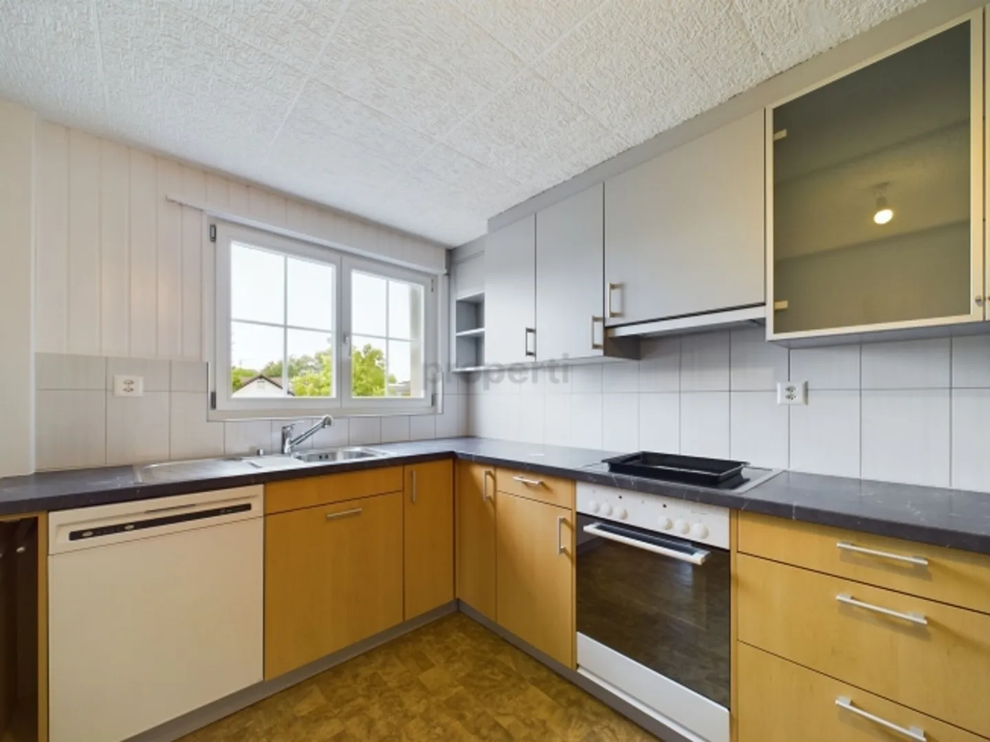 «Attraktive 3.5-Zimmer-Wohnung in Oberaach mit grossem Gartenabschnitt!» - Foto 2 von 11