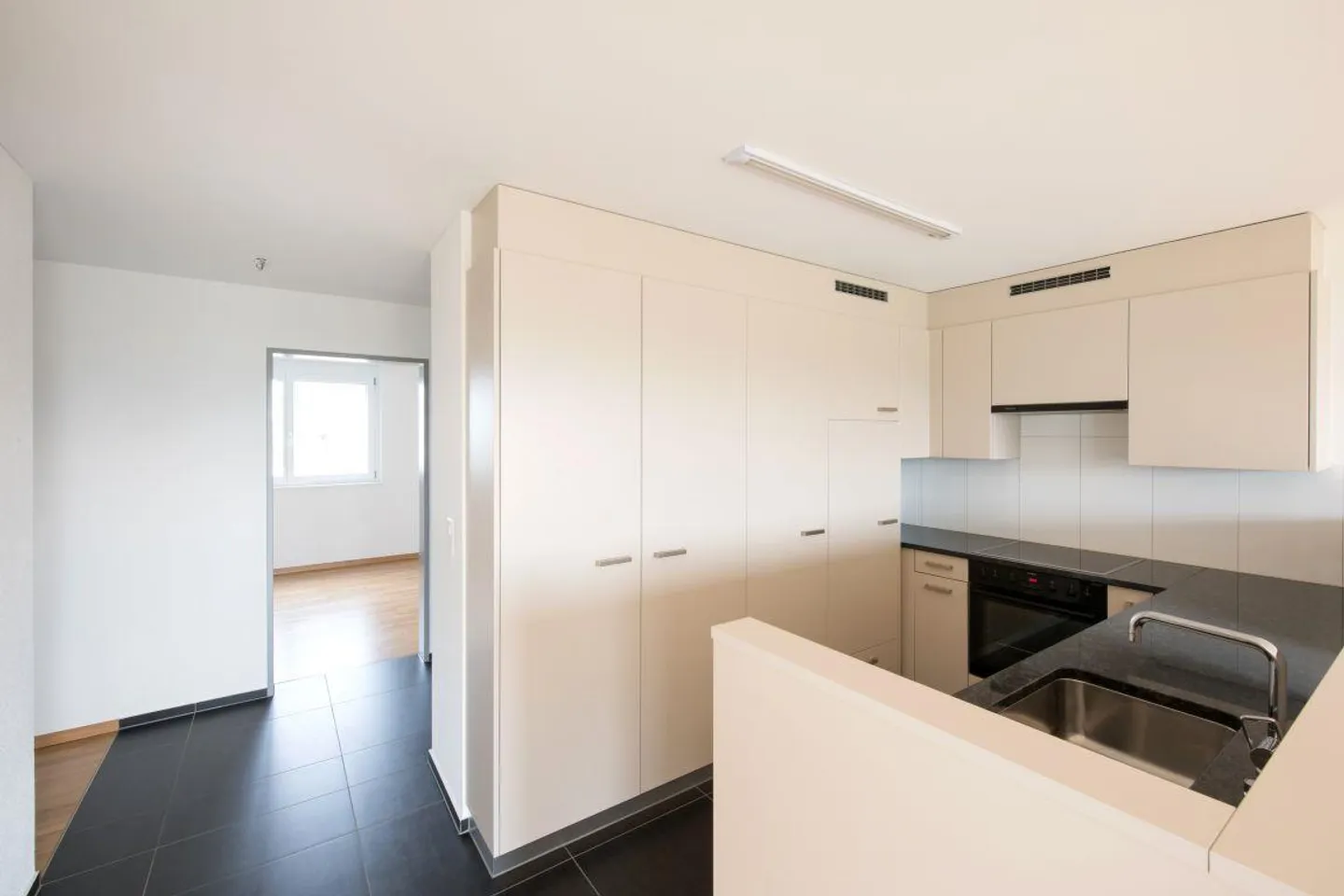 Geräumige 4½ Zimmerwohnung - Foto 1 von 13
