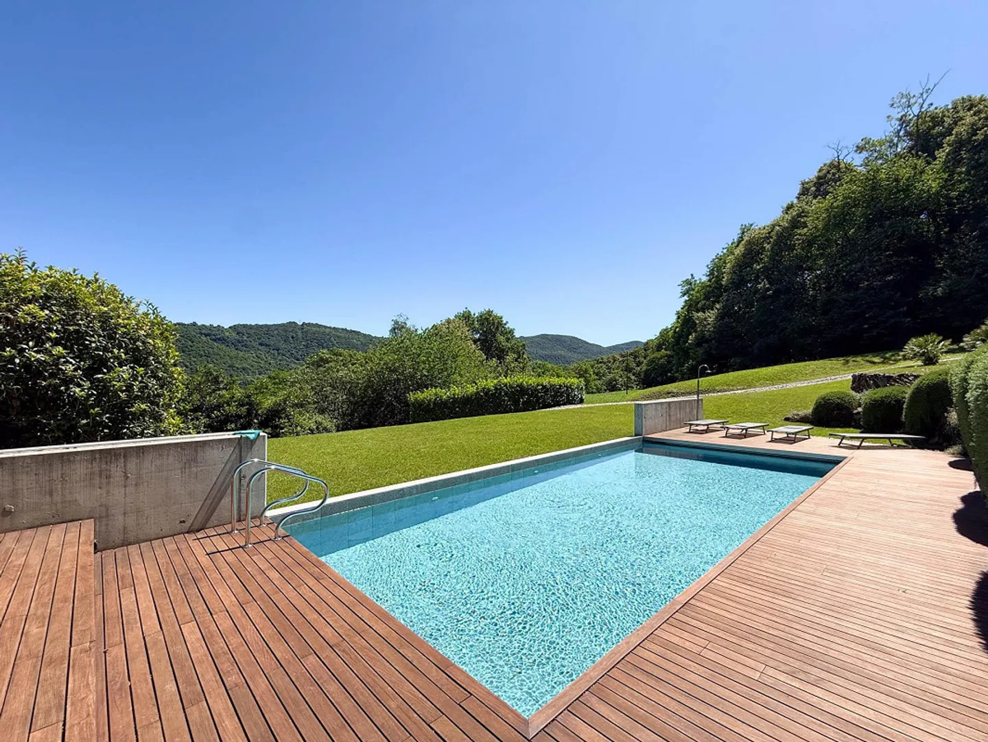 Apartment with garden, swimming pool, sauna and gym in Montagn - Photo 10 of 12