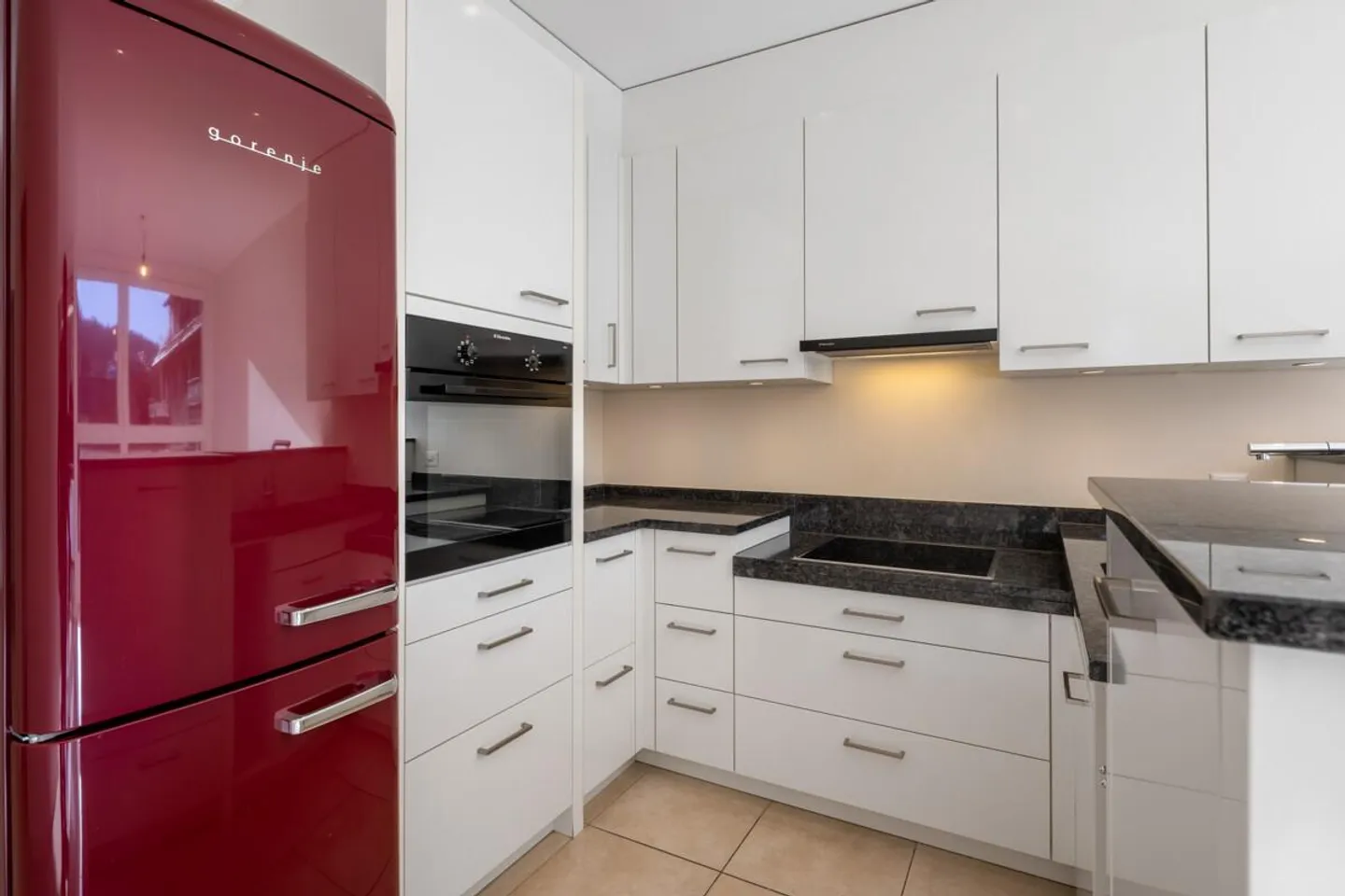 Zürich : Vivre au centre avec balcon et jardin privé - Photo 3 sur 6