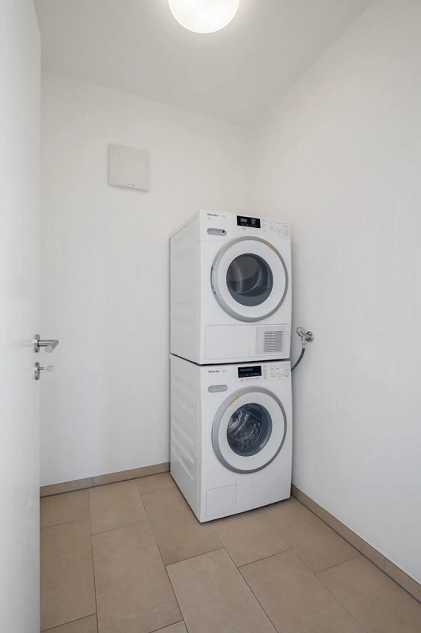 Zürich : Vivre au centre avec balcon et jardin privé - Photo 5 sur 6