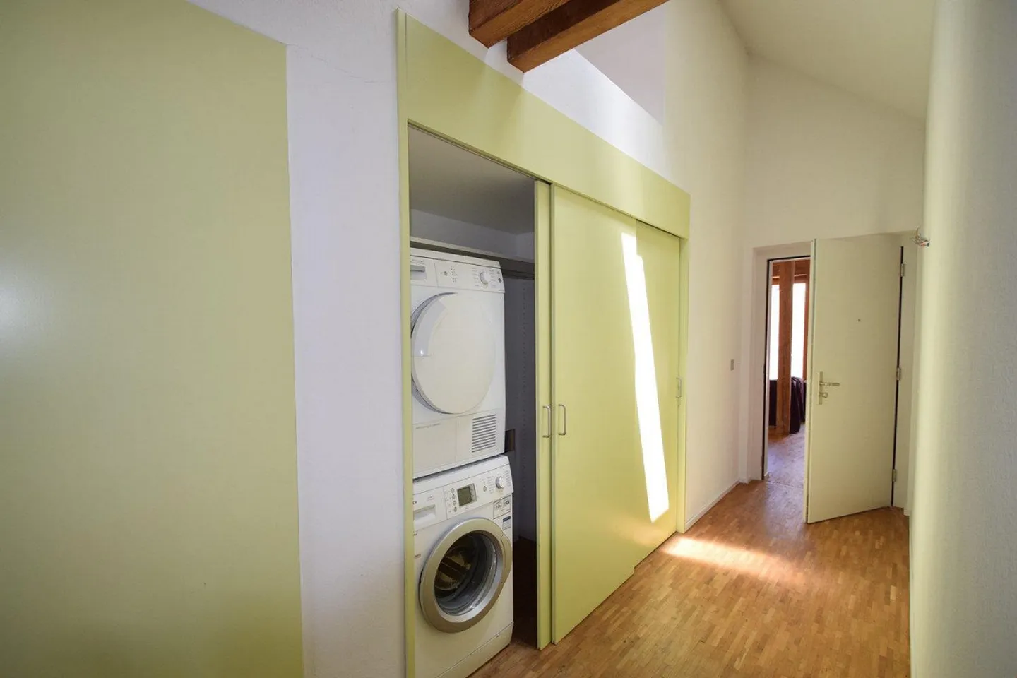 Modernes 2½-Zimmer-Apartment in Laupen - Foto 8 von 9