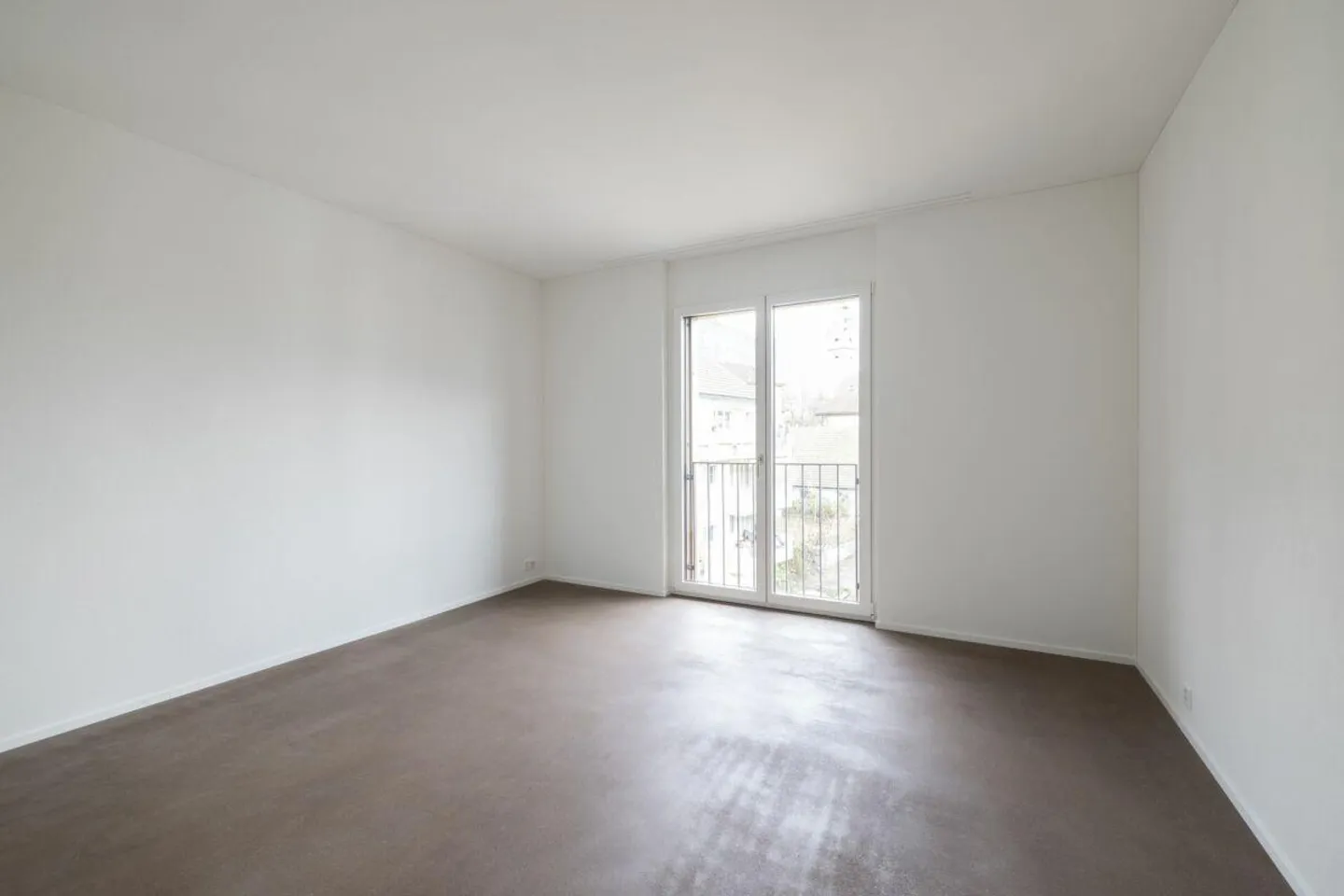 2.5 Room Apartment - Photo 3 of 9