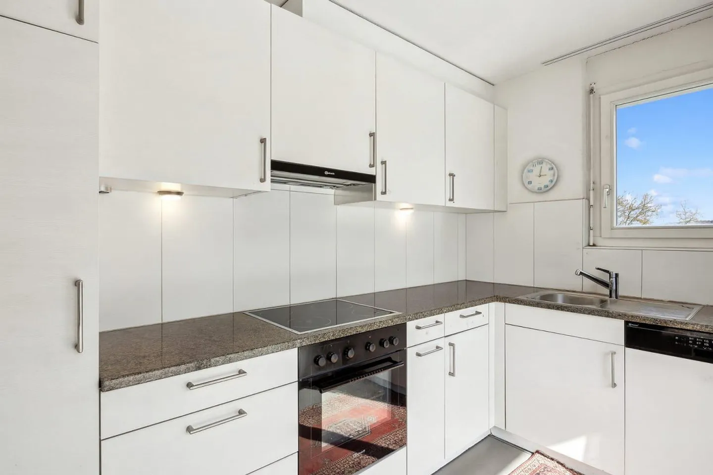 Appartement en attique de 4,5 pièces avec grande terrasse sur le toit ! - Photo 9 sur 13