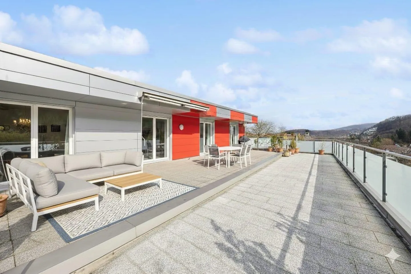 Appartement en attique de 4,5 pièces avec grande terrasse sur le toit ! - Photo 12 sur 13