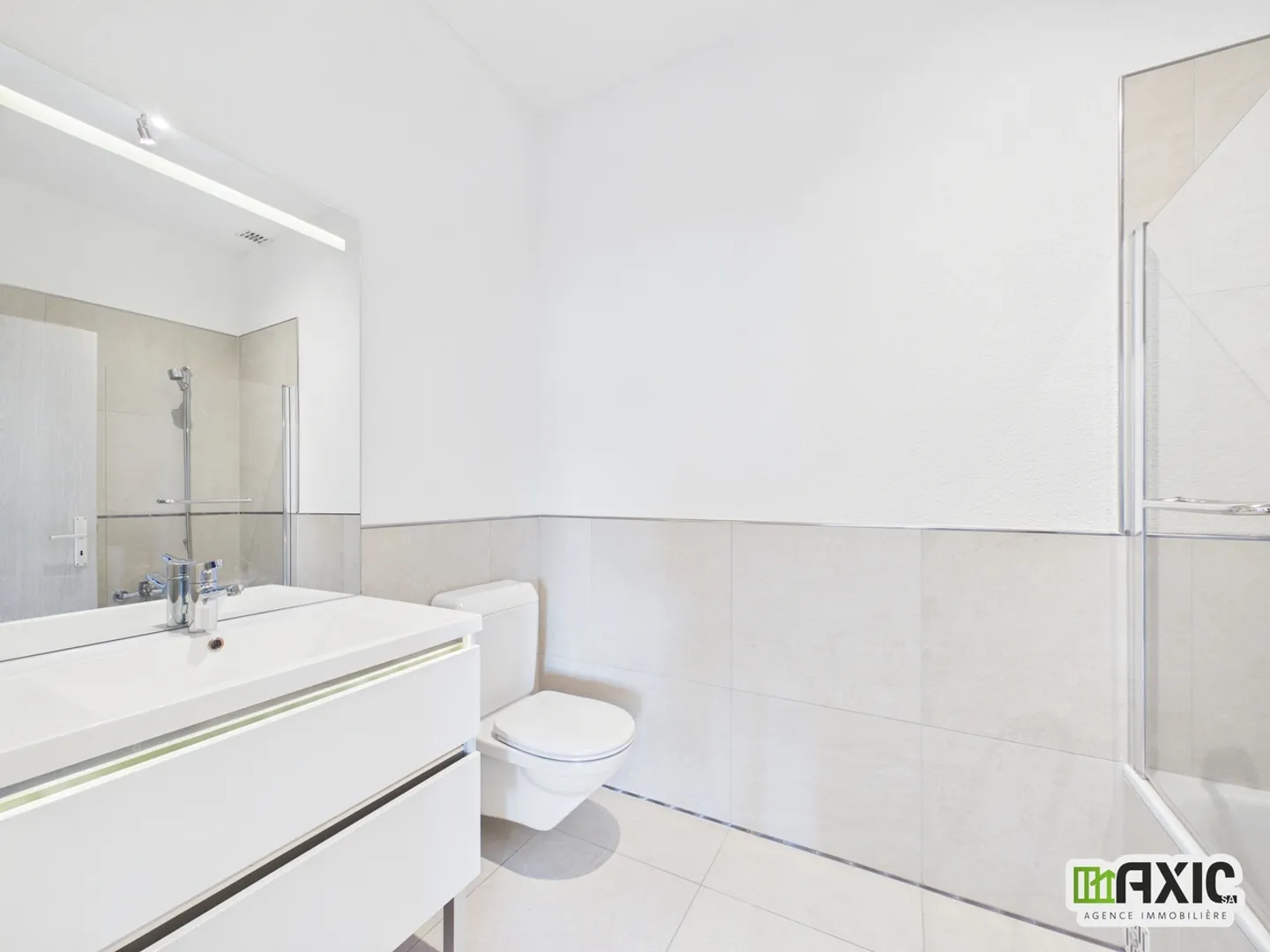 Spazioso duplex di 4 stanze al 2° piano ad Alle - Foto 7 di 17