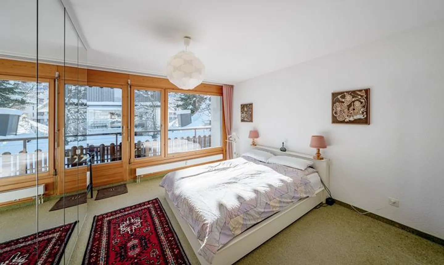 HOLIDAY HAPPINESS IN AROSA - 3.5 ROOM APARTMENT WITH DREAM VIEW - Photo 4 of 9