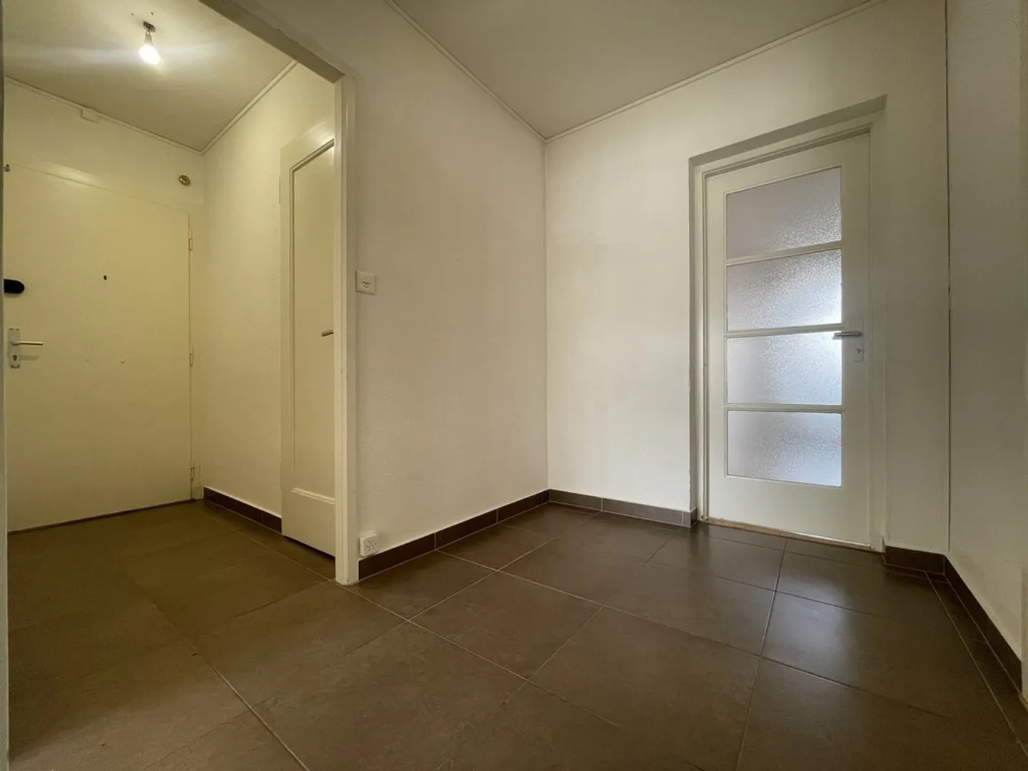 Appartement spacieux de 3 pièces - Quartier Servette - Photo 4 sur 6