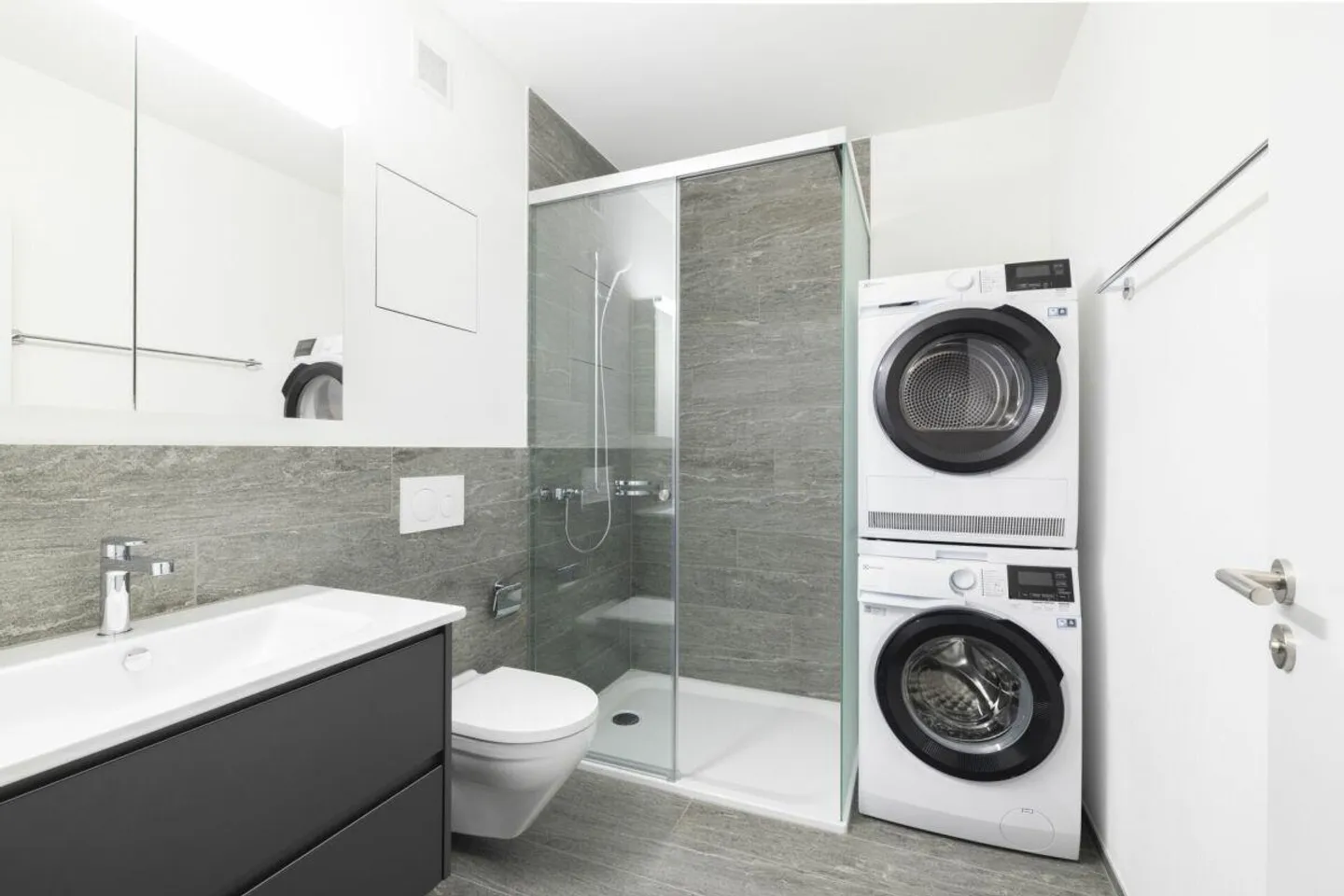 2.5 Room Apartment - Photo 8 of 9