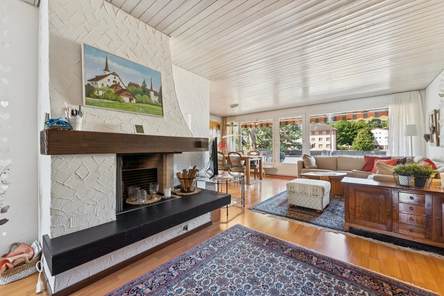 Appartamento 4.5 camere ben tenuto in un quartiere tranquillo - Foto 1 di 15
