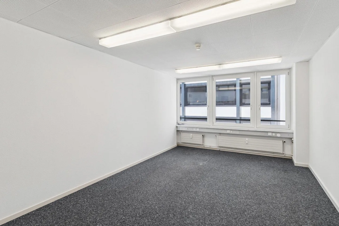 Attractive office space in a prime location in Basel - Photo 5 of 7