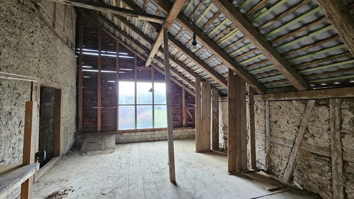 Former farmhouse with great potential and a cozy garden - Photo 22 of 27