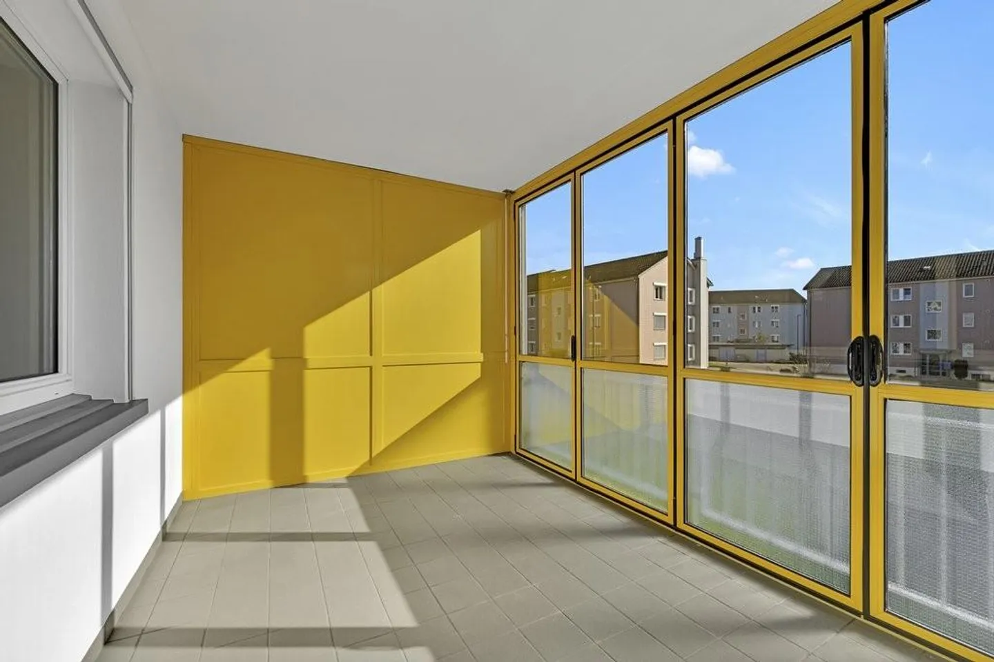 Here you live centrally and yet quietly - Photo 2 of 8