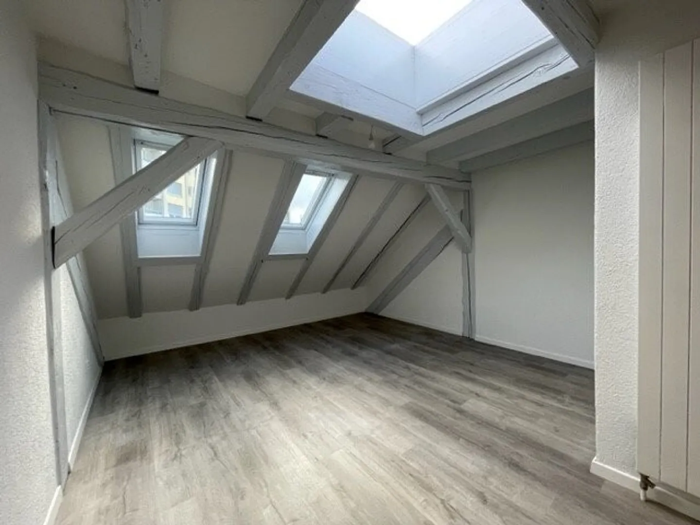 Appartement rénové charmant - Photo 3 sur 7