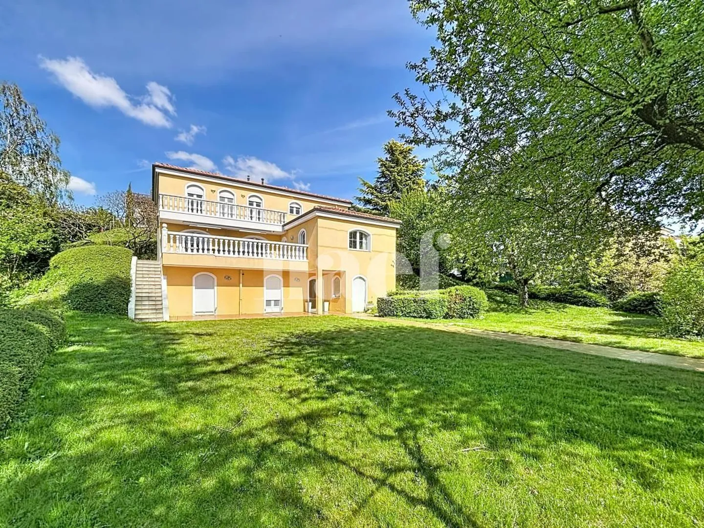 Einzelvilla in idyllischer Umgebung - Foto 1 von 13