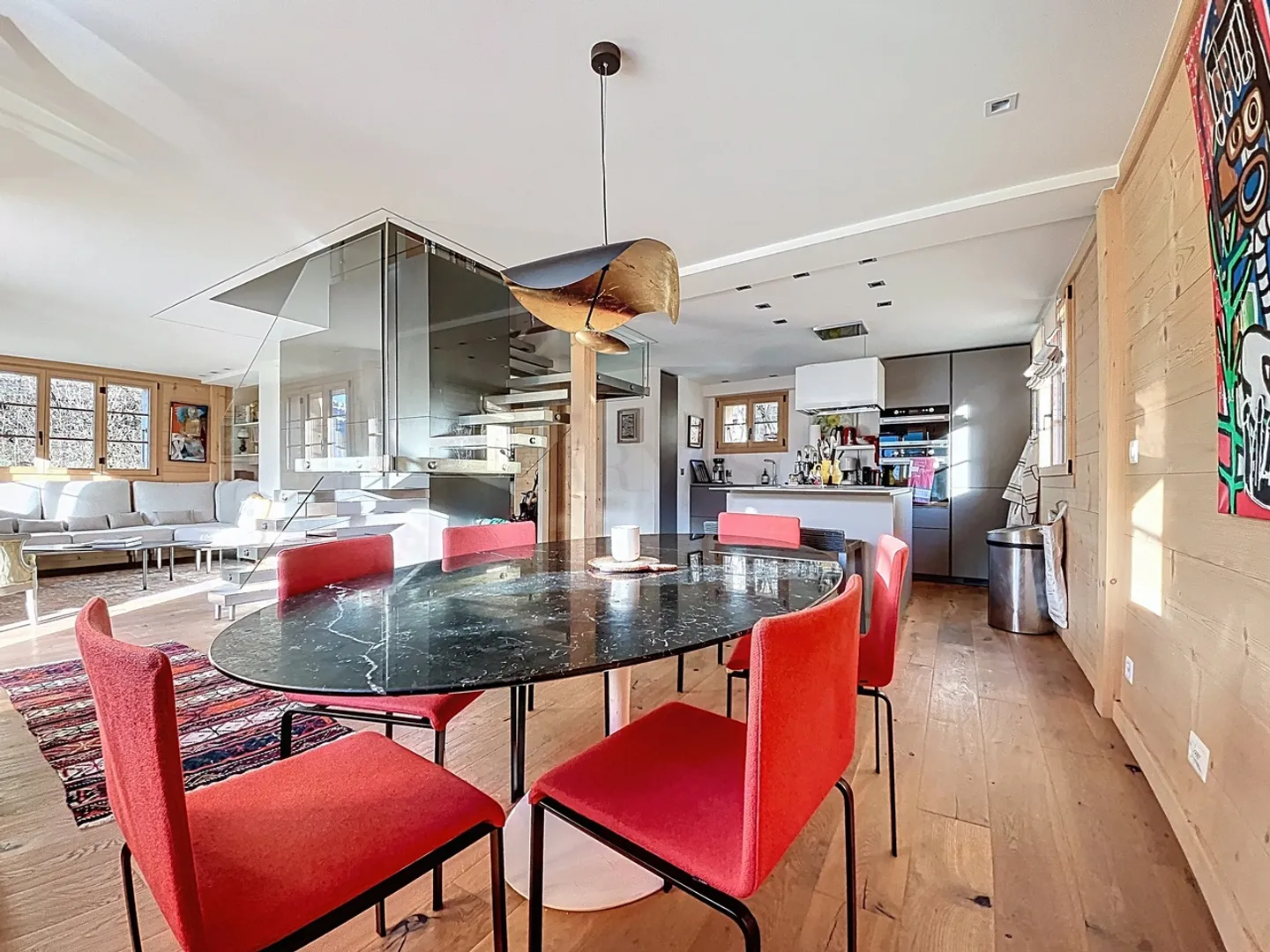 Chalet Magnifiquement Rénové - Photo 4 sur 16