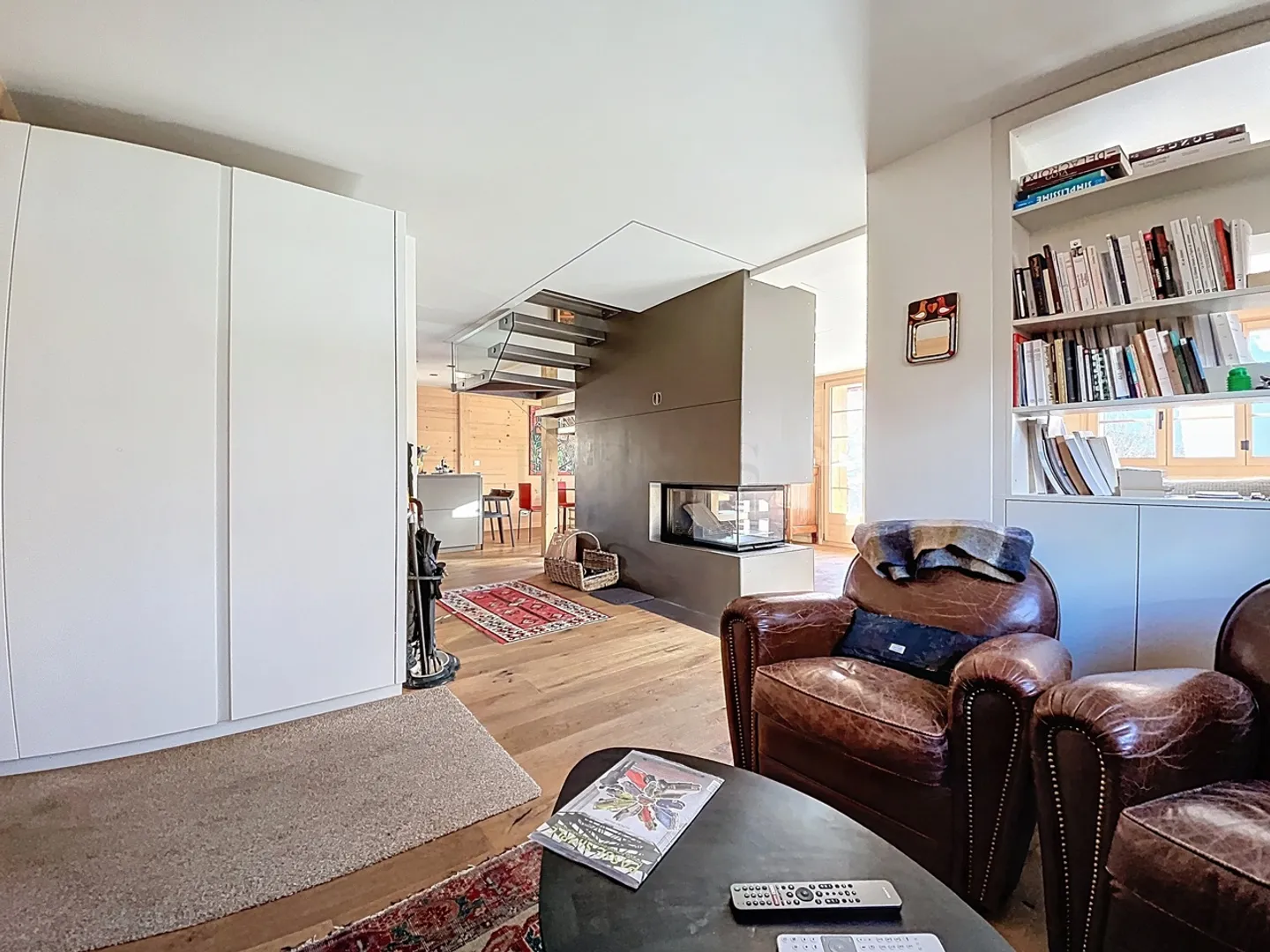 Chalet Magnifiquement Rénové - Photo 6 sur 16