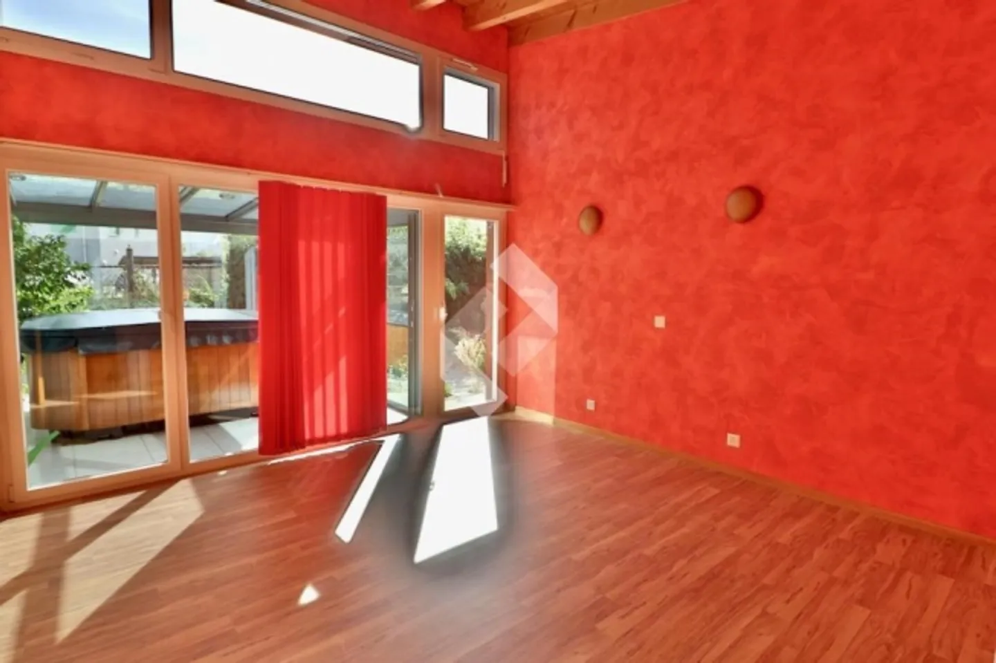 Proprietà equestre con villa indipendente nella valle del Rodano. - Foto 9 di 13