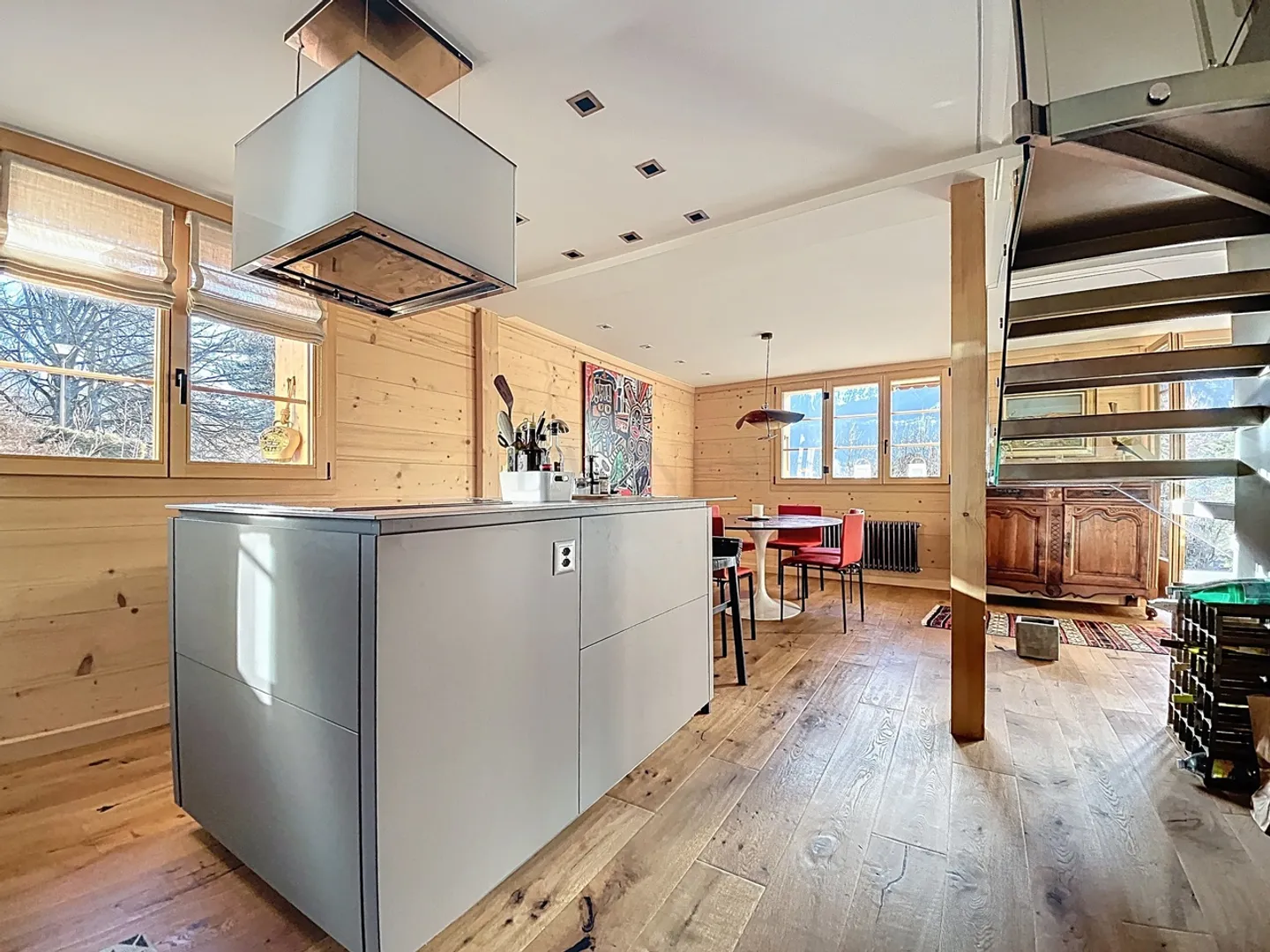 Chalet Magnifiquement Rénové - Photo 7 sur 16