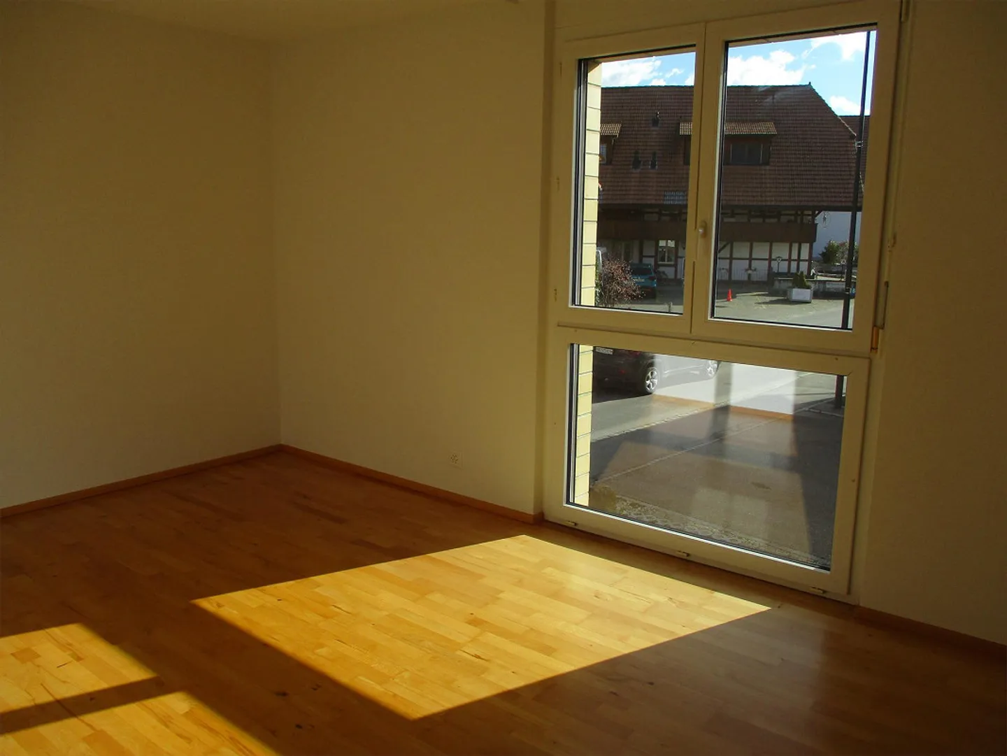 Appartamento luminoso con 4 stanze e grande balcone a Seedorf - Foto 13 di 20