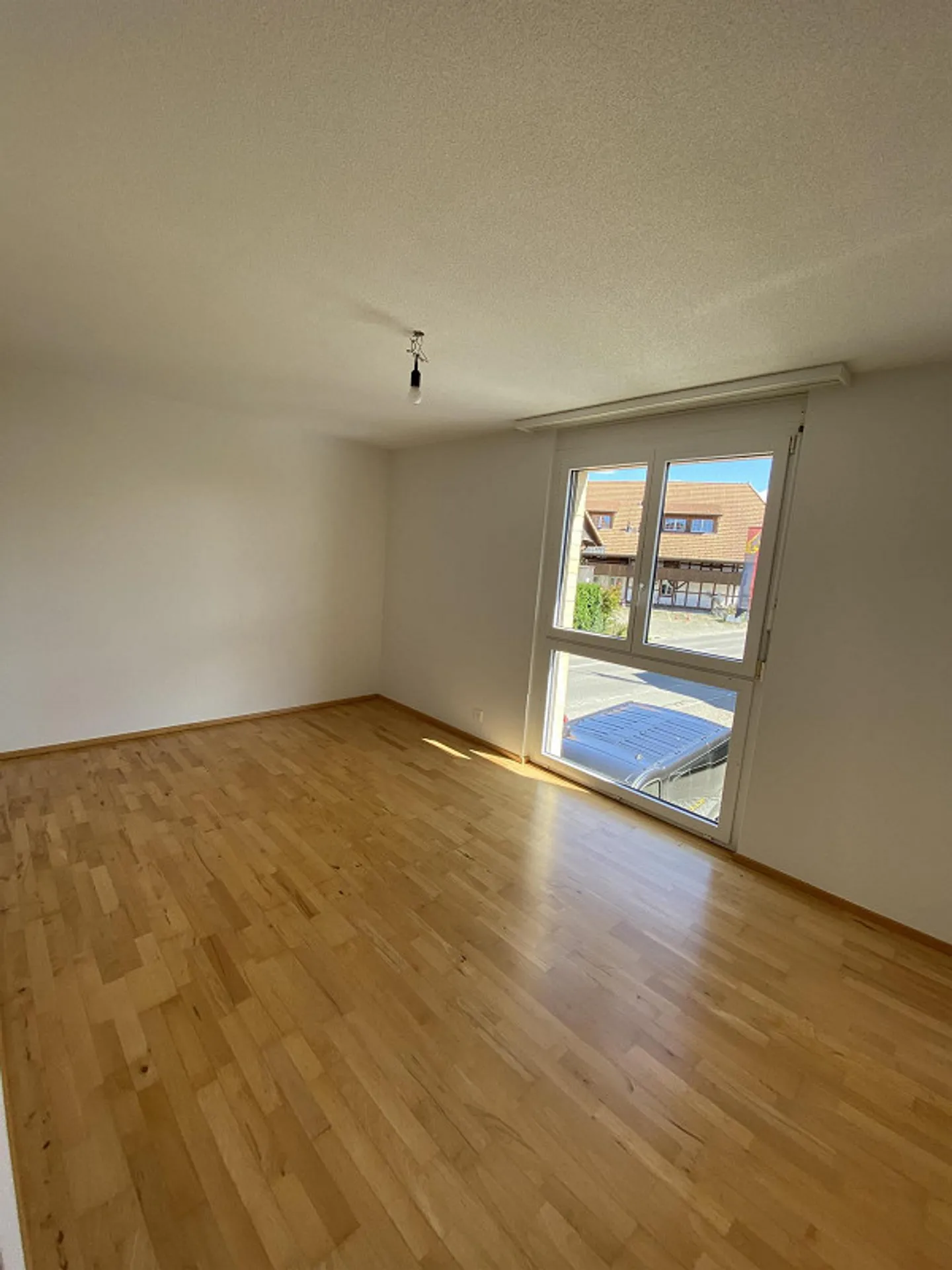 Appartamento luminoso con 4 stanze e grande balcone a Seedorf - Foto 14 di 20