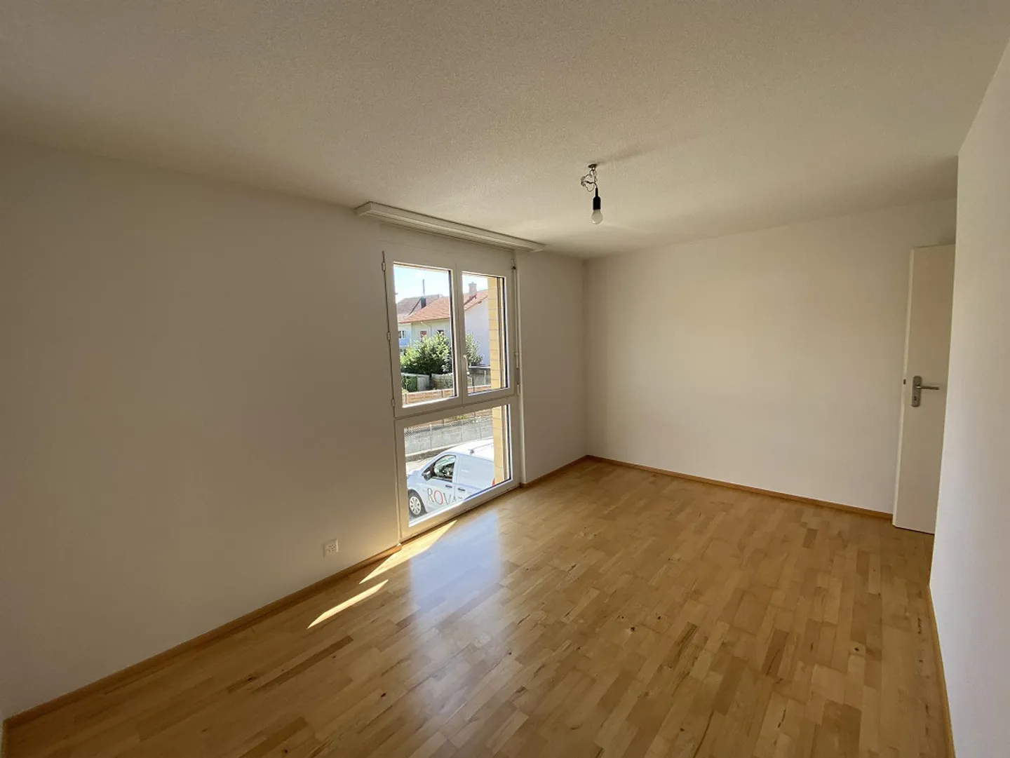 Appartamento luminoso con 4 stanze e grande balcone a Seedorf - Foto 15 di 20