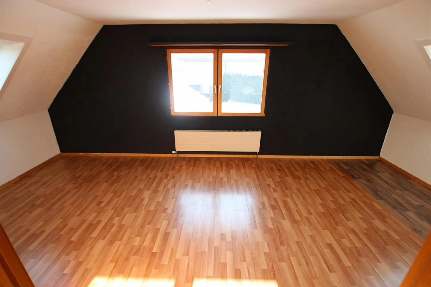 Bezauberndes 6.5 Zimmer Haus im Grünen - Foto 10 von 23