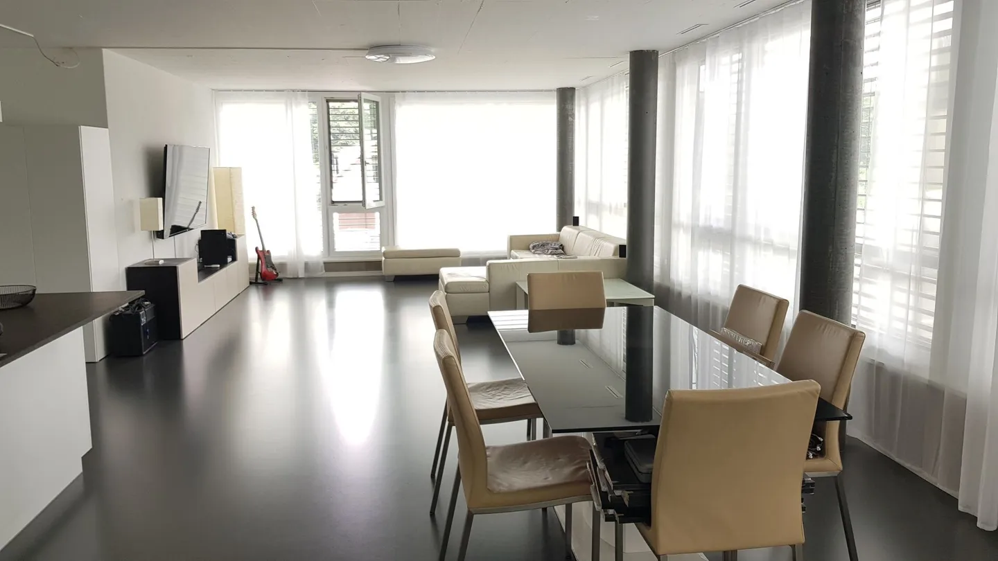 Tanto spazio per sentirsi bene – Appartamento 2.5 locali di 95m² - Foto 4 di 8