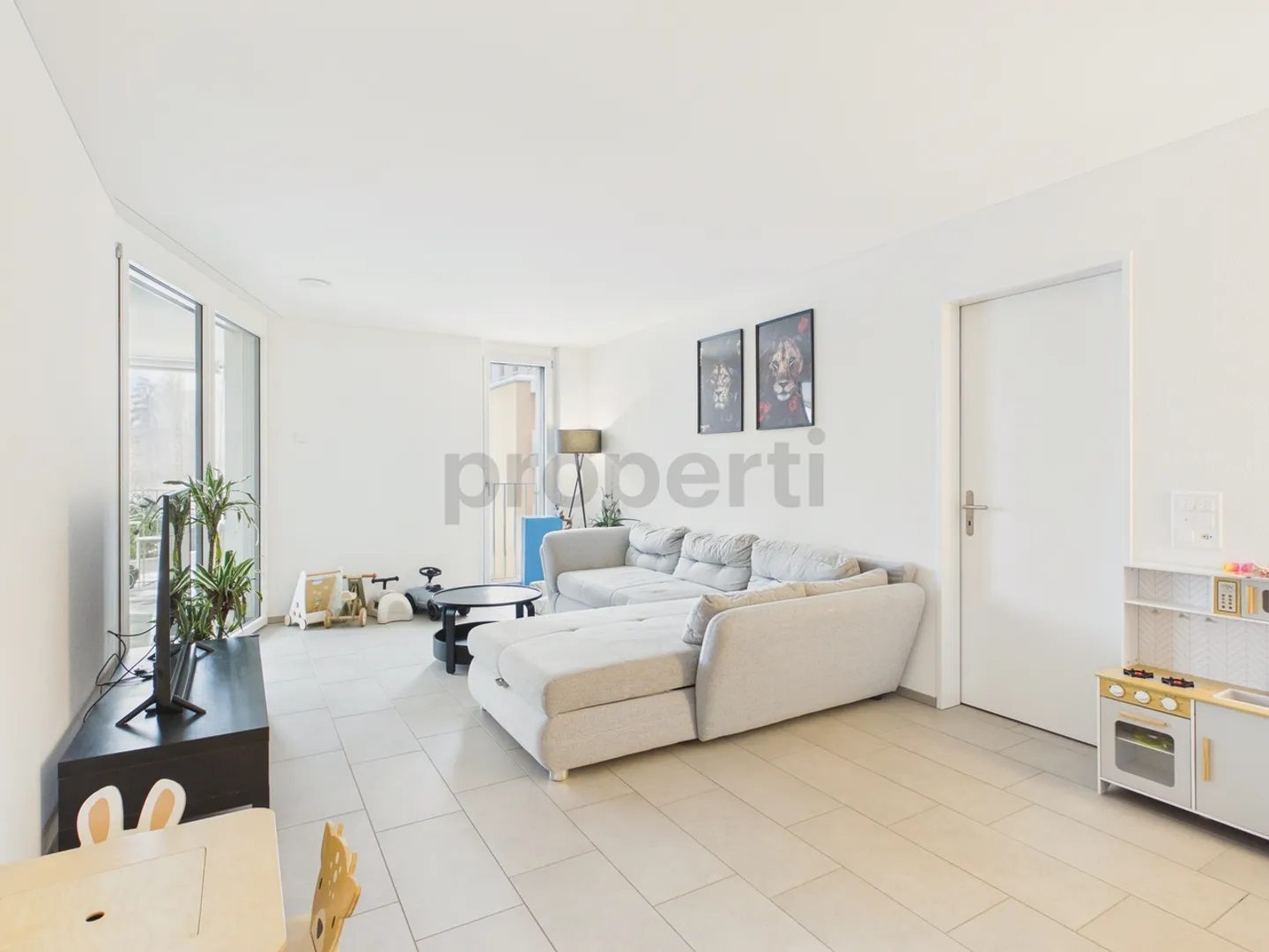 Moderne 3.5-Zimmer-Wohnung mit Balkon, Frick - Foto 2 di 11
