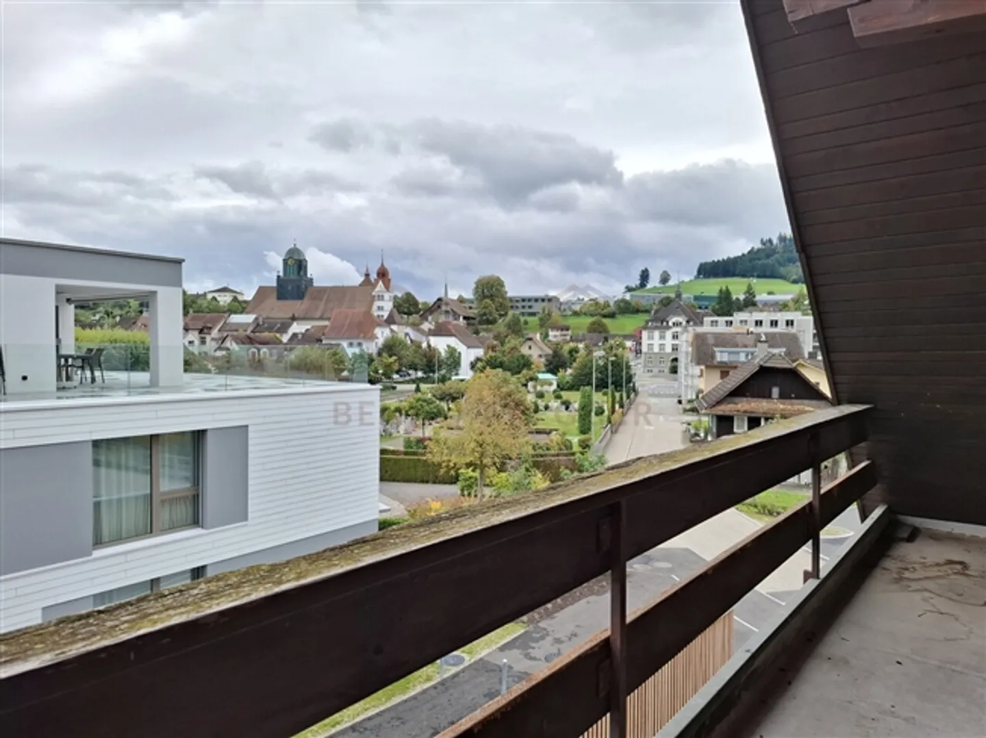 Single-family house with a separate apartment - family-friendly and central - Photo 8 of 12