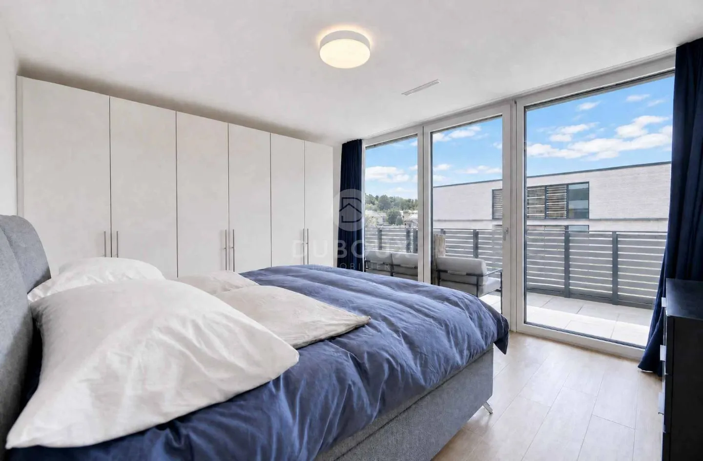 SUPERBE NOUVEAU 2.5 PIÈCES AVEC TERRASSE COUVERTE - Photo 6 sur 9